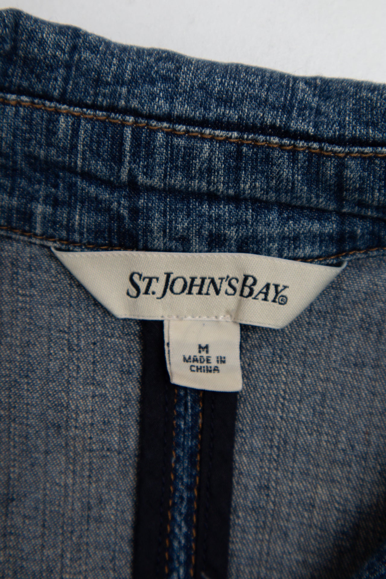 #147 St John's Bay fitted denim jacket | c. 162 | size 10