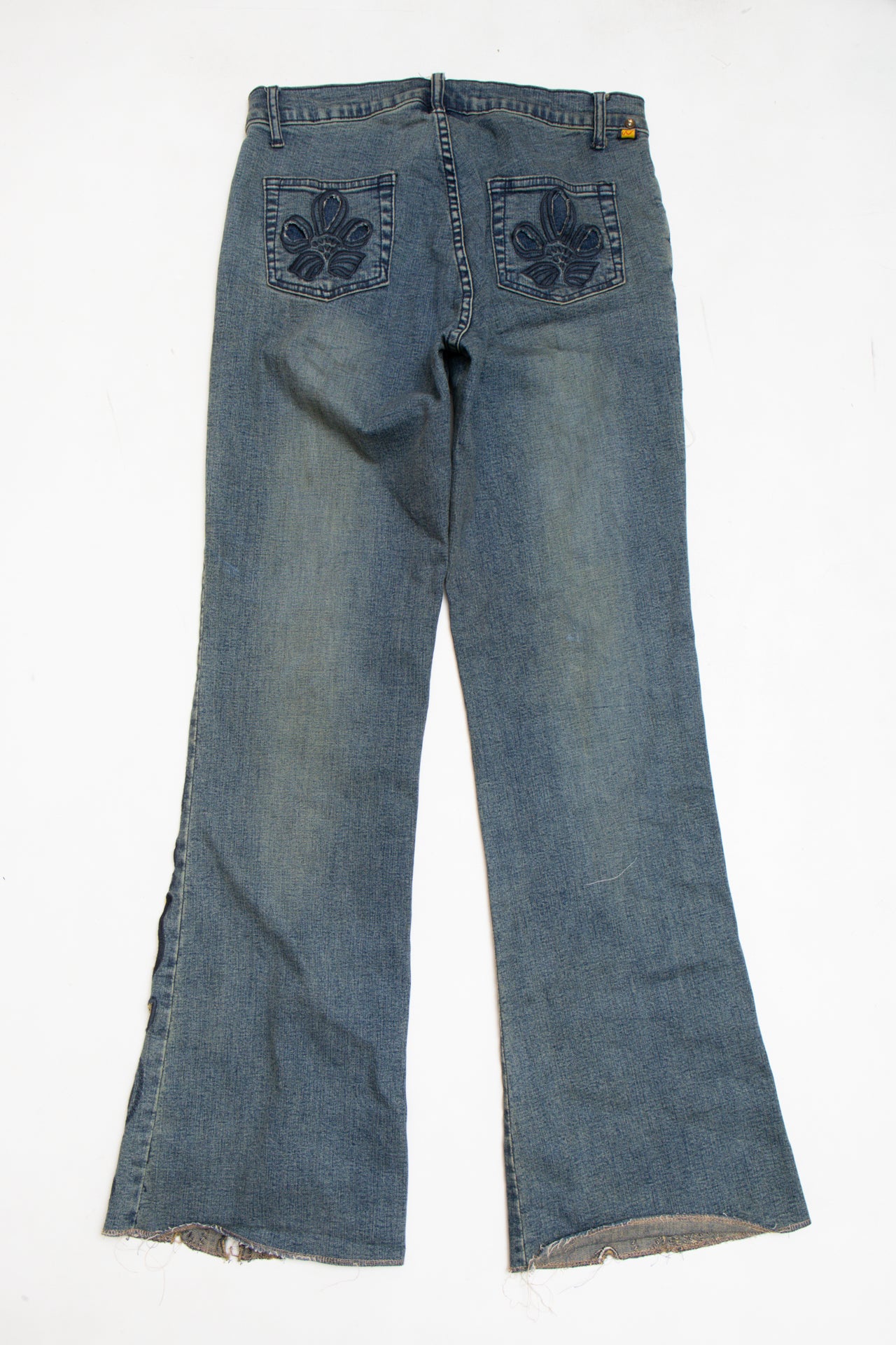 #182 Carales floral cut bootleg jeans | c. 162 | size 6/8