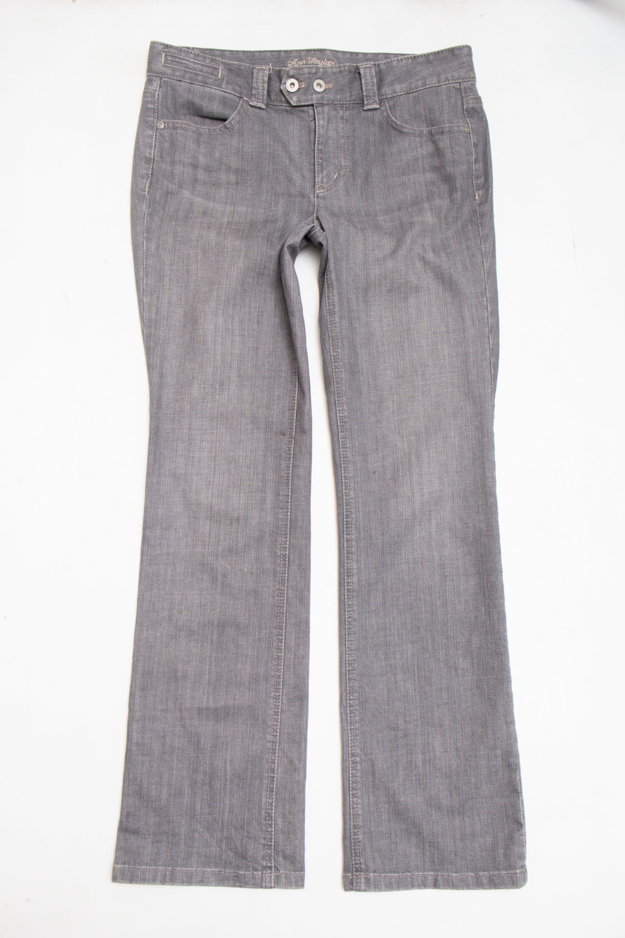#183 Ann Taylor straight cut grey denim jeans | c. 162 | size 10