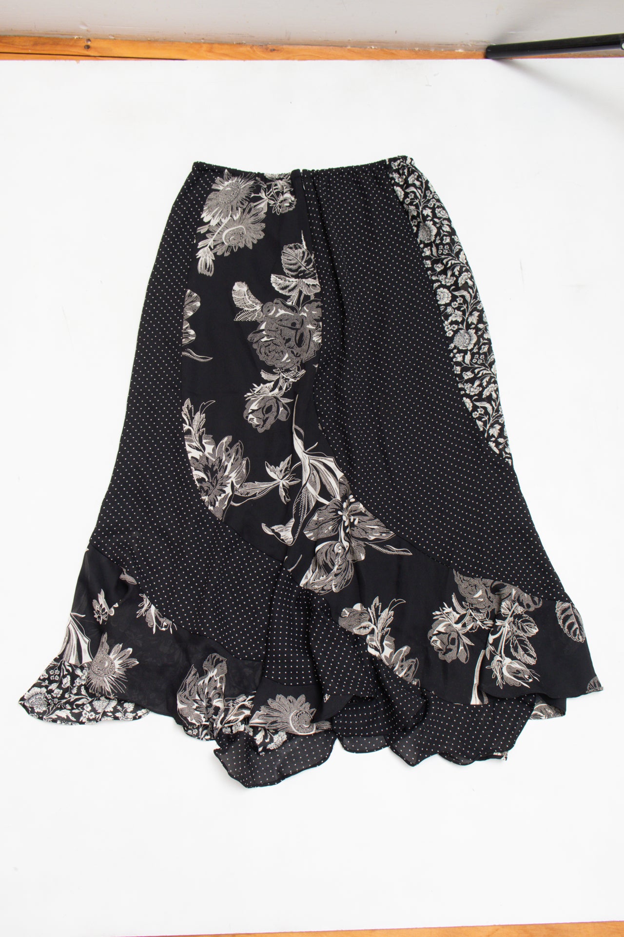 #187 Virgo mix print polka dot midi skirt | c. 162 | size 8