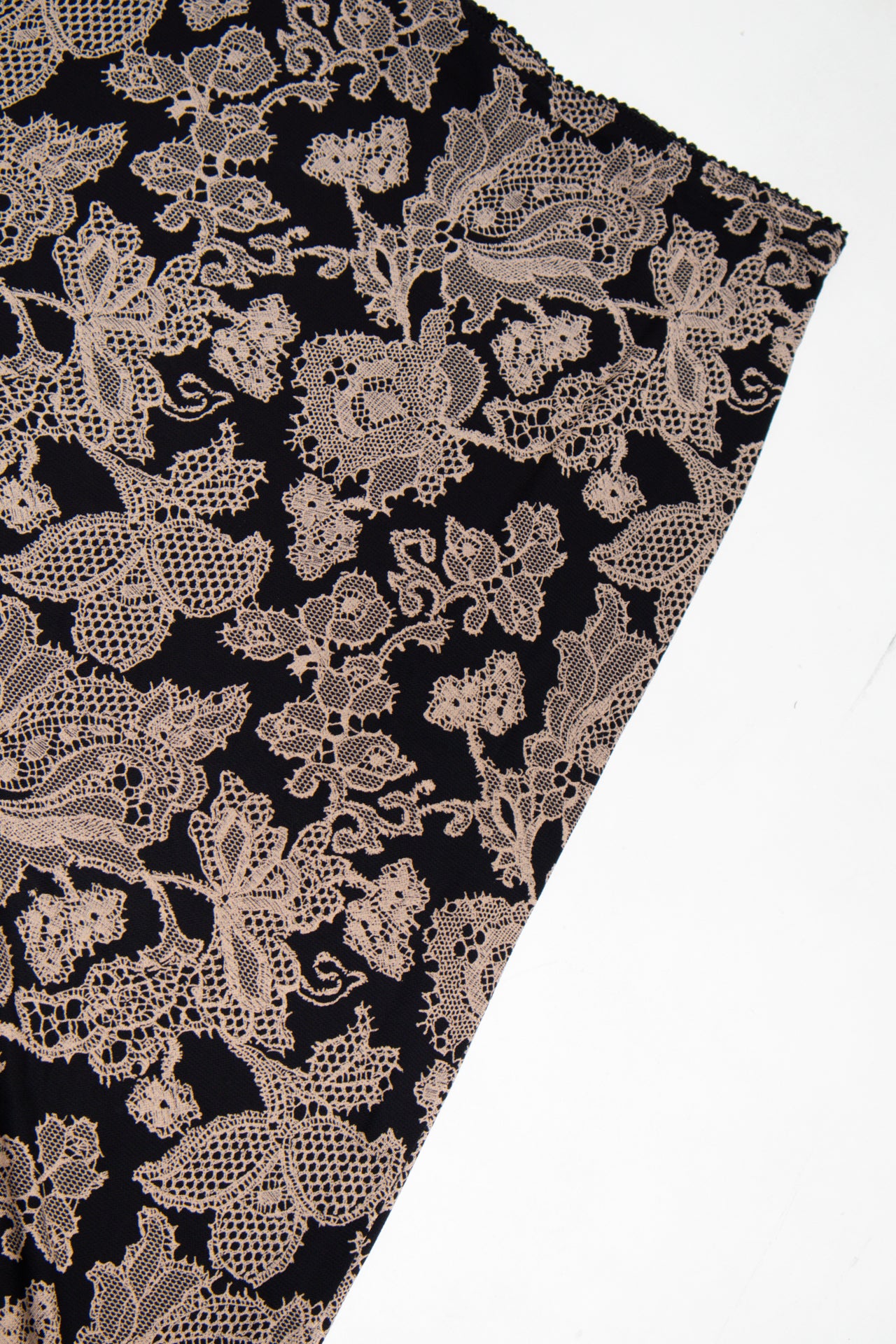 #207 Cue lace print asymmetrical skirt | c. 162 | size 6