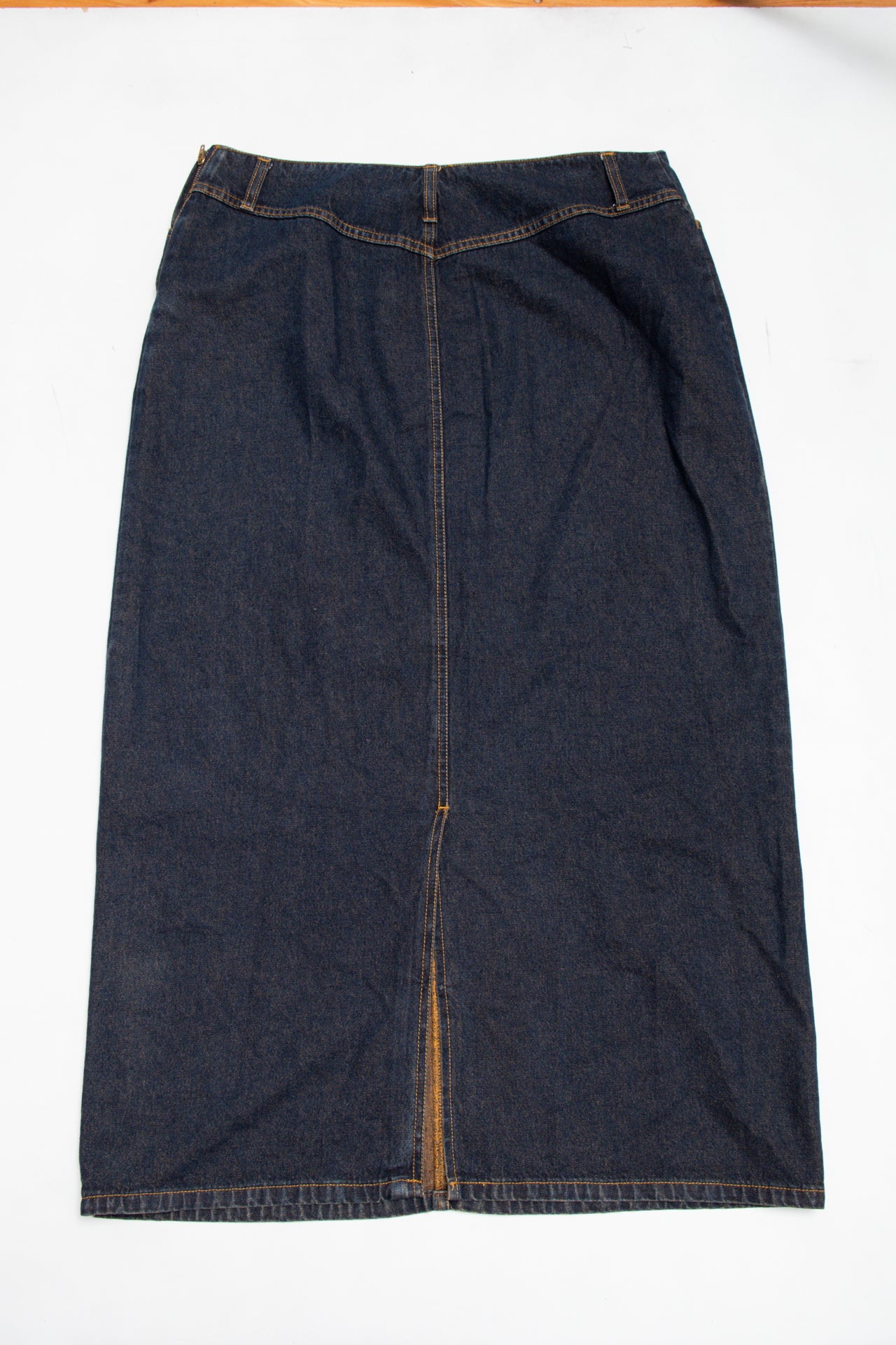 #208 Bill Blass denim maxi skirt | c. 162 | size 10