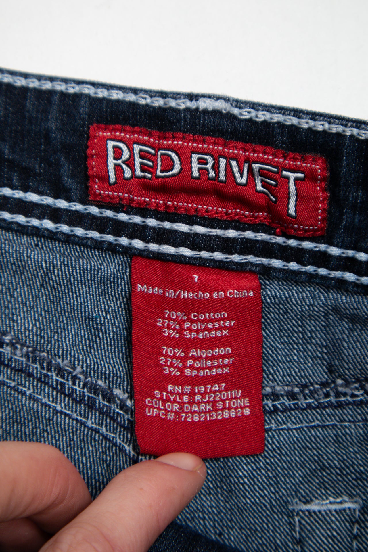 #216 Red Rivet denim mini shorts | c. 162 | size 6