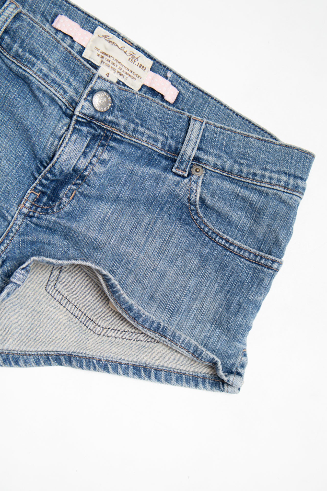 #221 Abercrombie & Fitch denim mini shorts | c. 162 | size 6