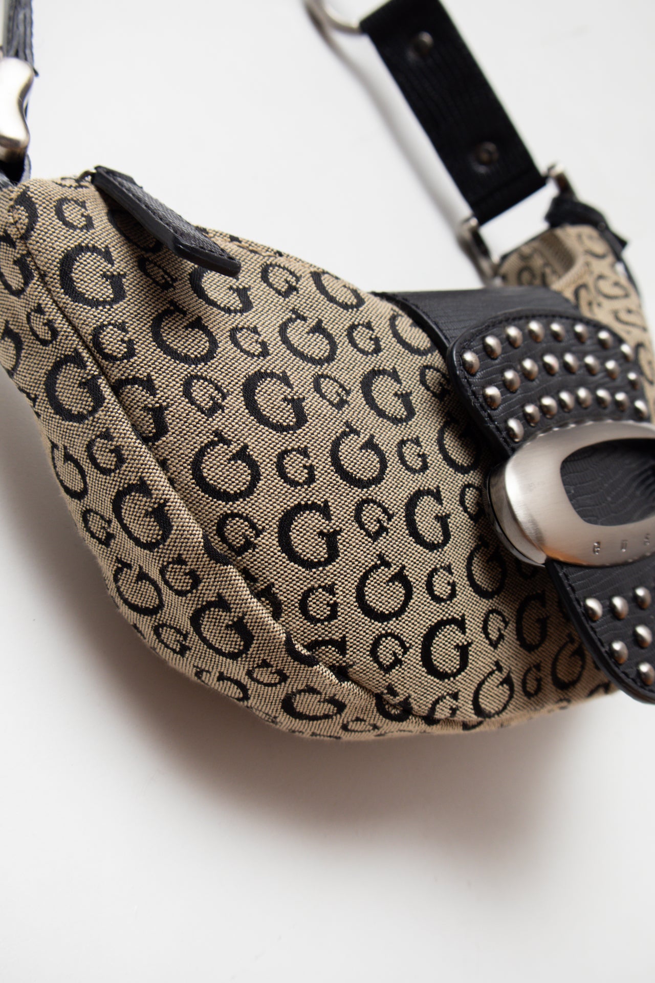 #224 Guess monogram G bag | c. 162