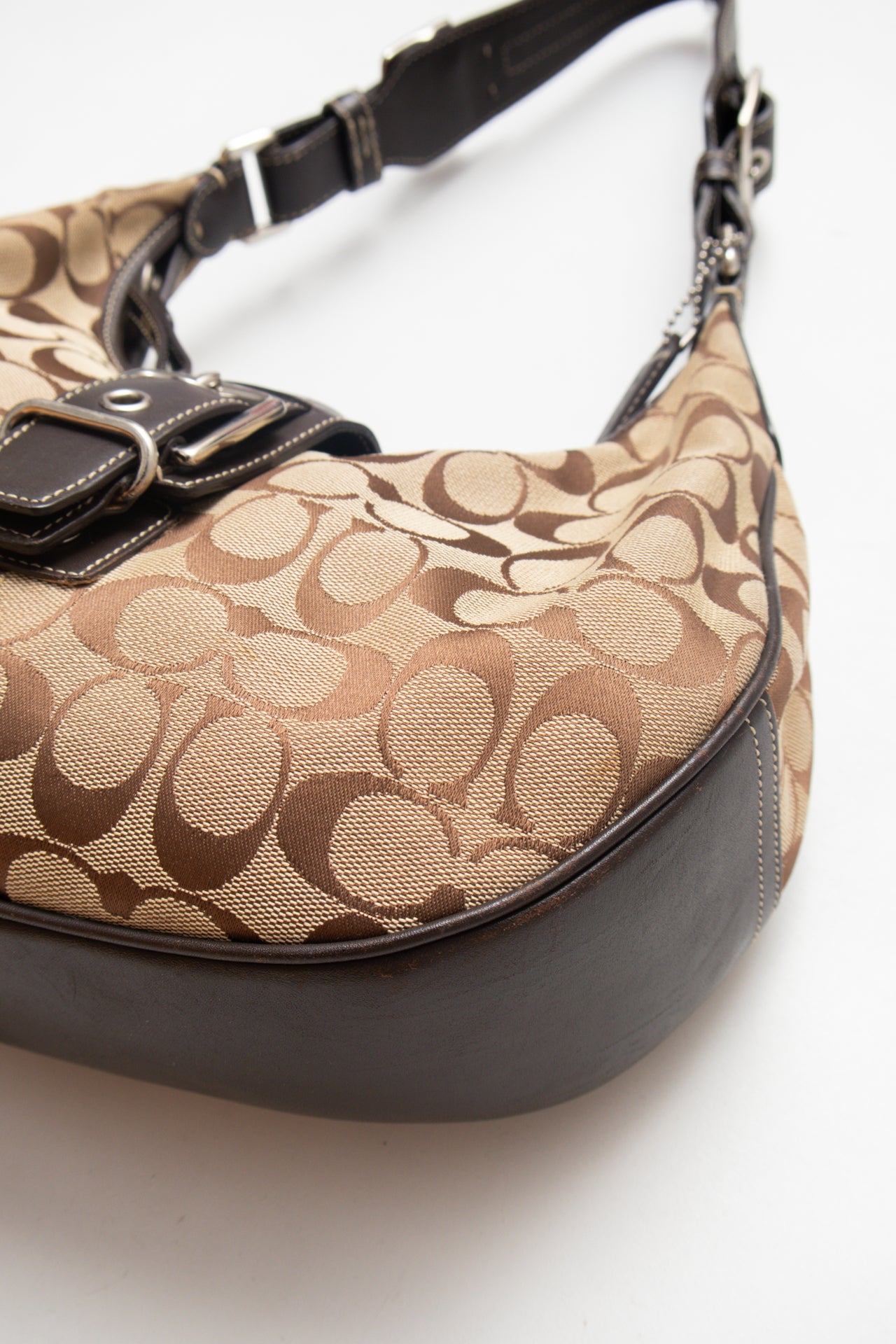 #228 Coach monogram brown hobo bag | c. 162