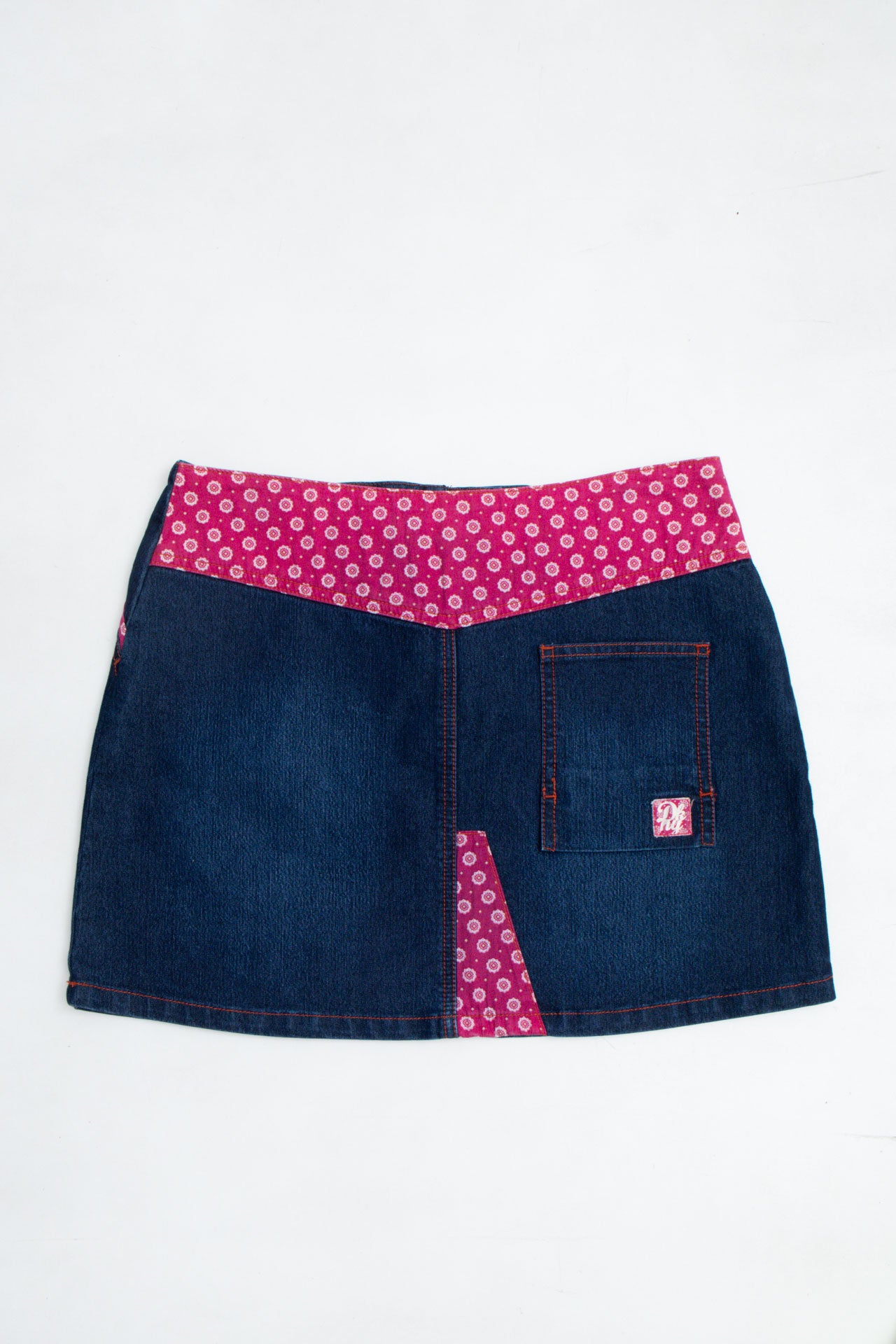 #21 DKNY Mini Skirt | Shes The Man | Size 8/10