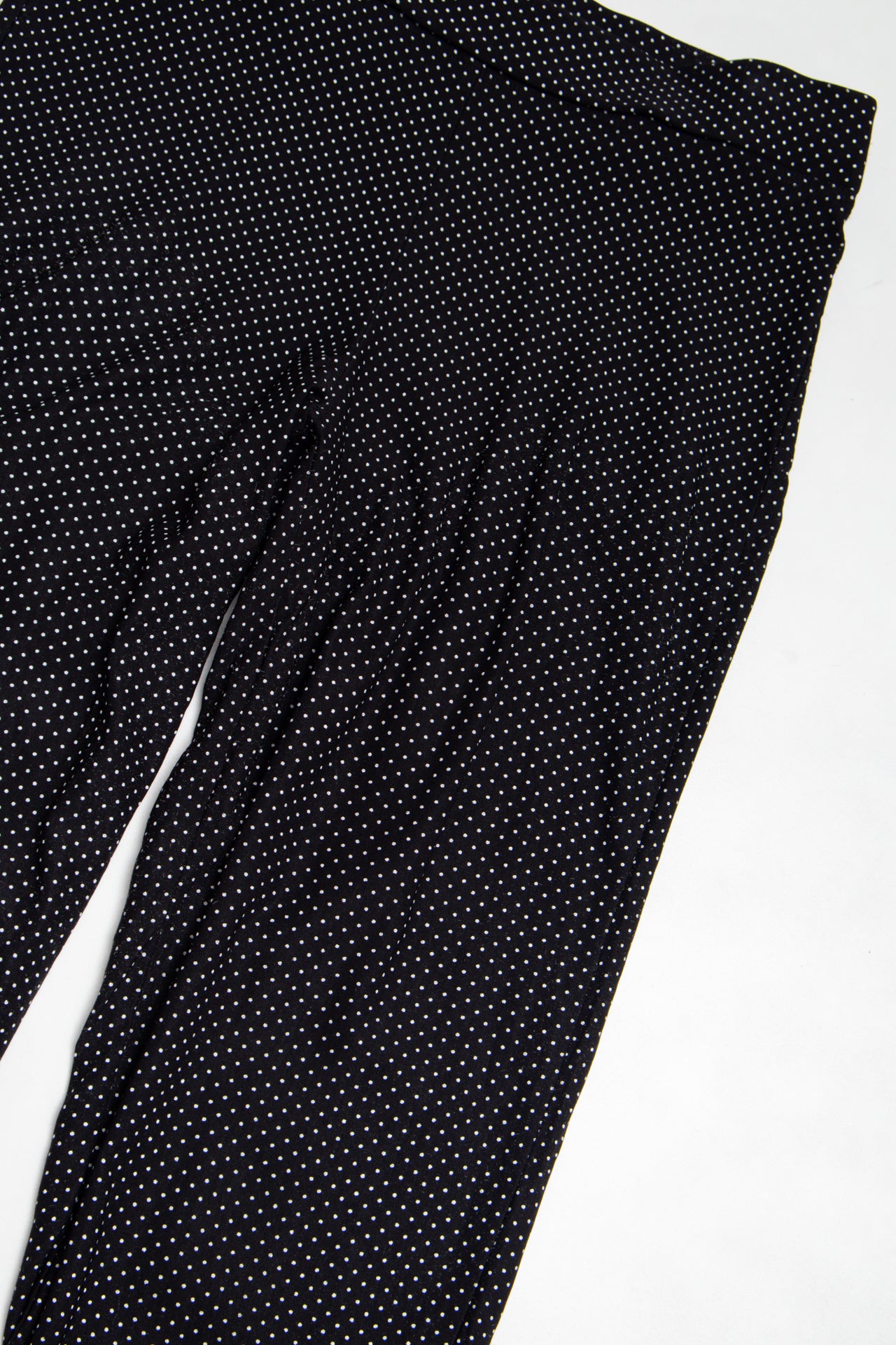 #152 Ella J polka dot capri pants | c. 162 | size 10