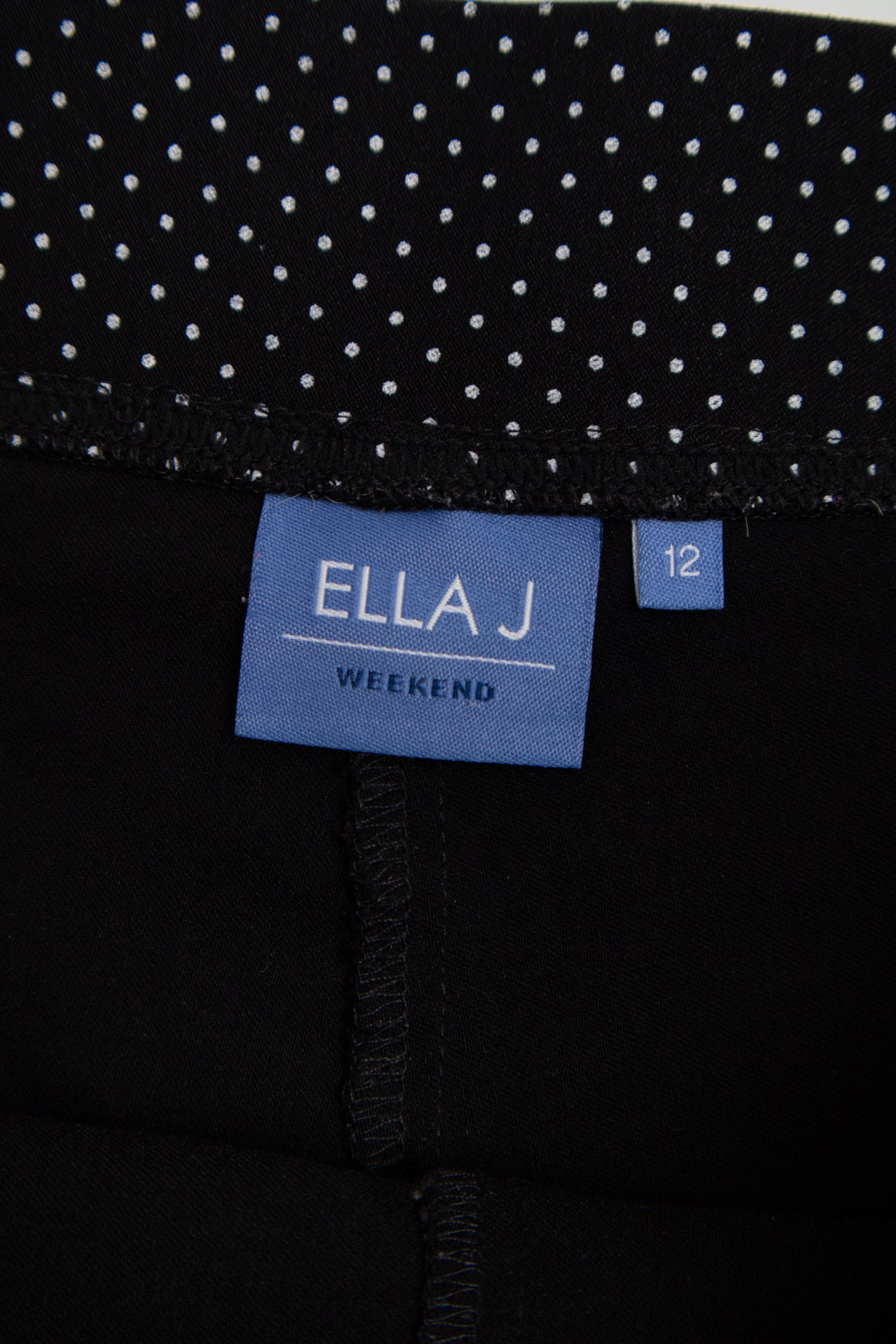 #152 Ella J polka dot capri pants | c. 162 | size 10