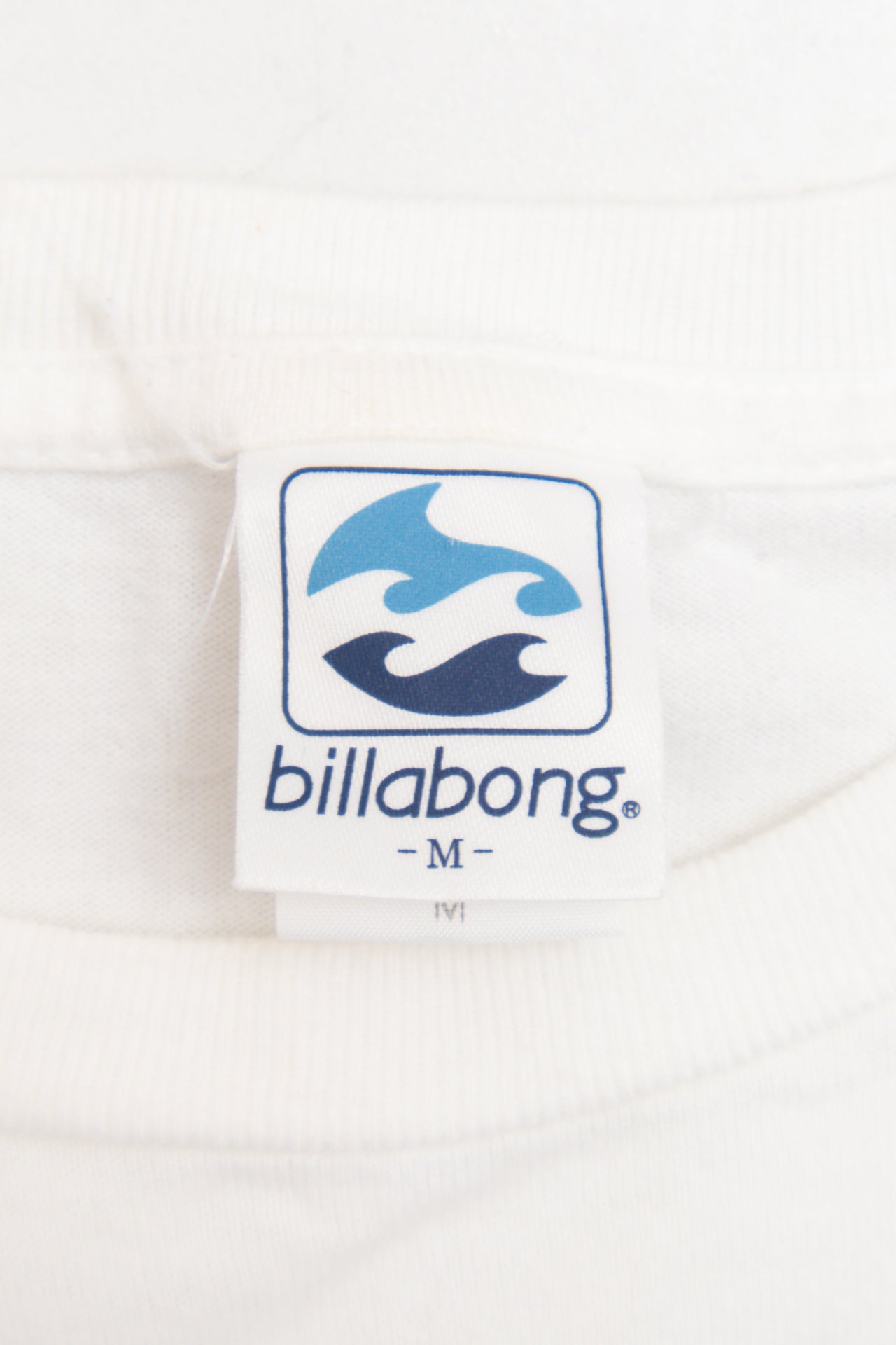 #212 Billabong white glittered cotton tee | c. 162 | size 10