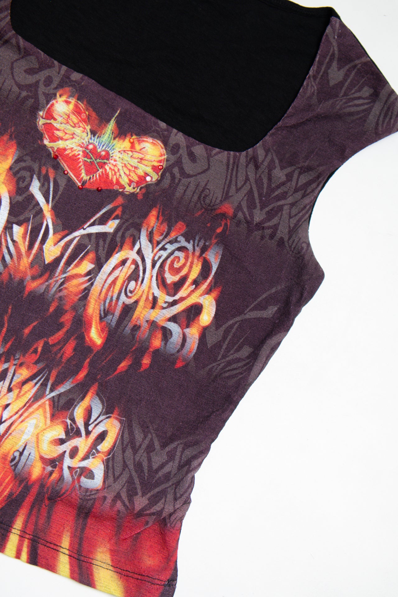 #214 Cue rhinestoned tee | c. 163 | size 8/10