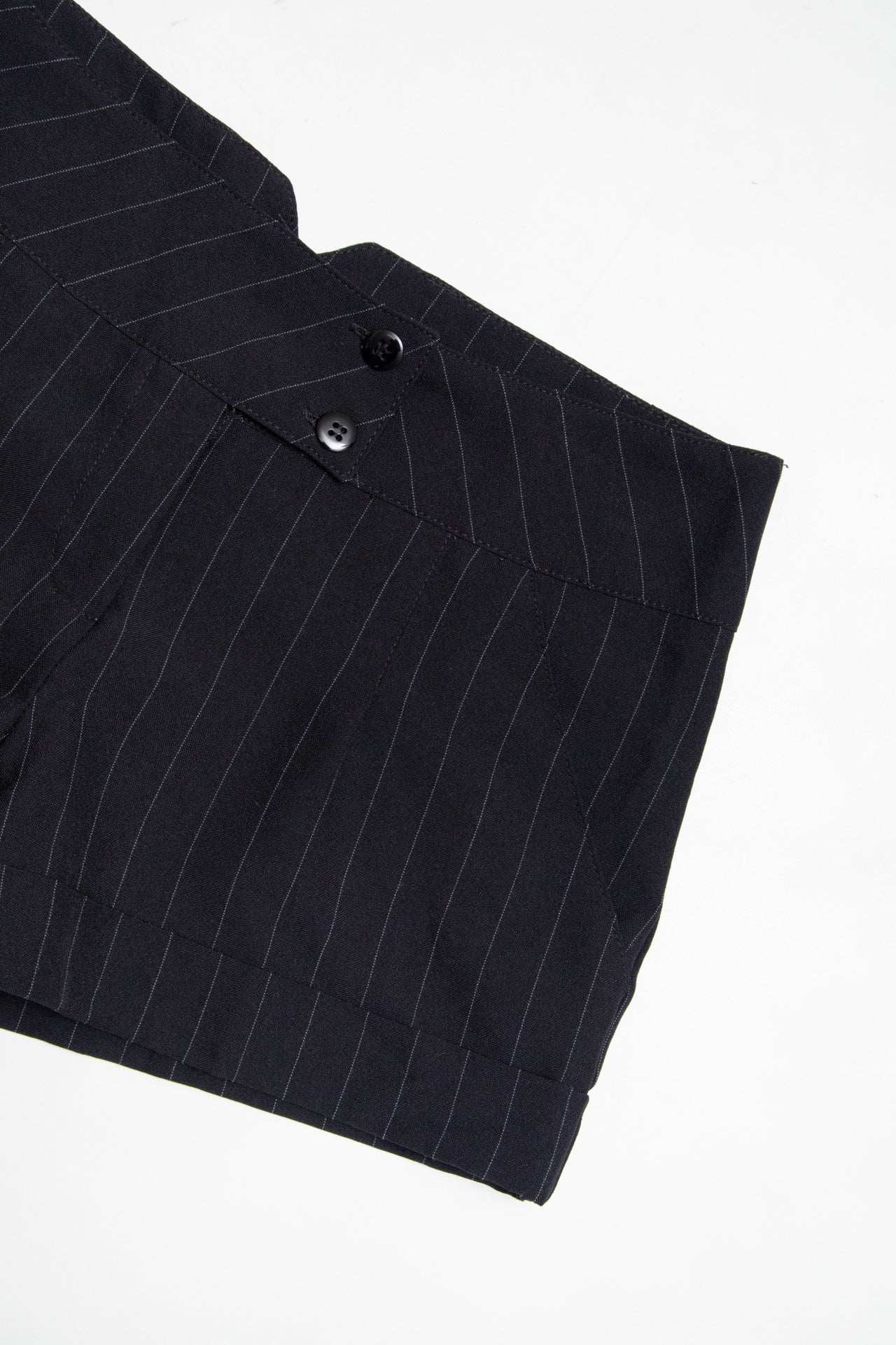 #234 Pimkie pinstripe shorts | c. 163 | size 8