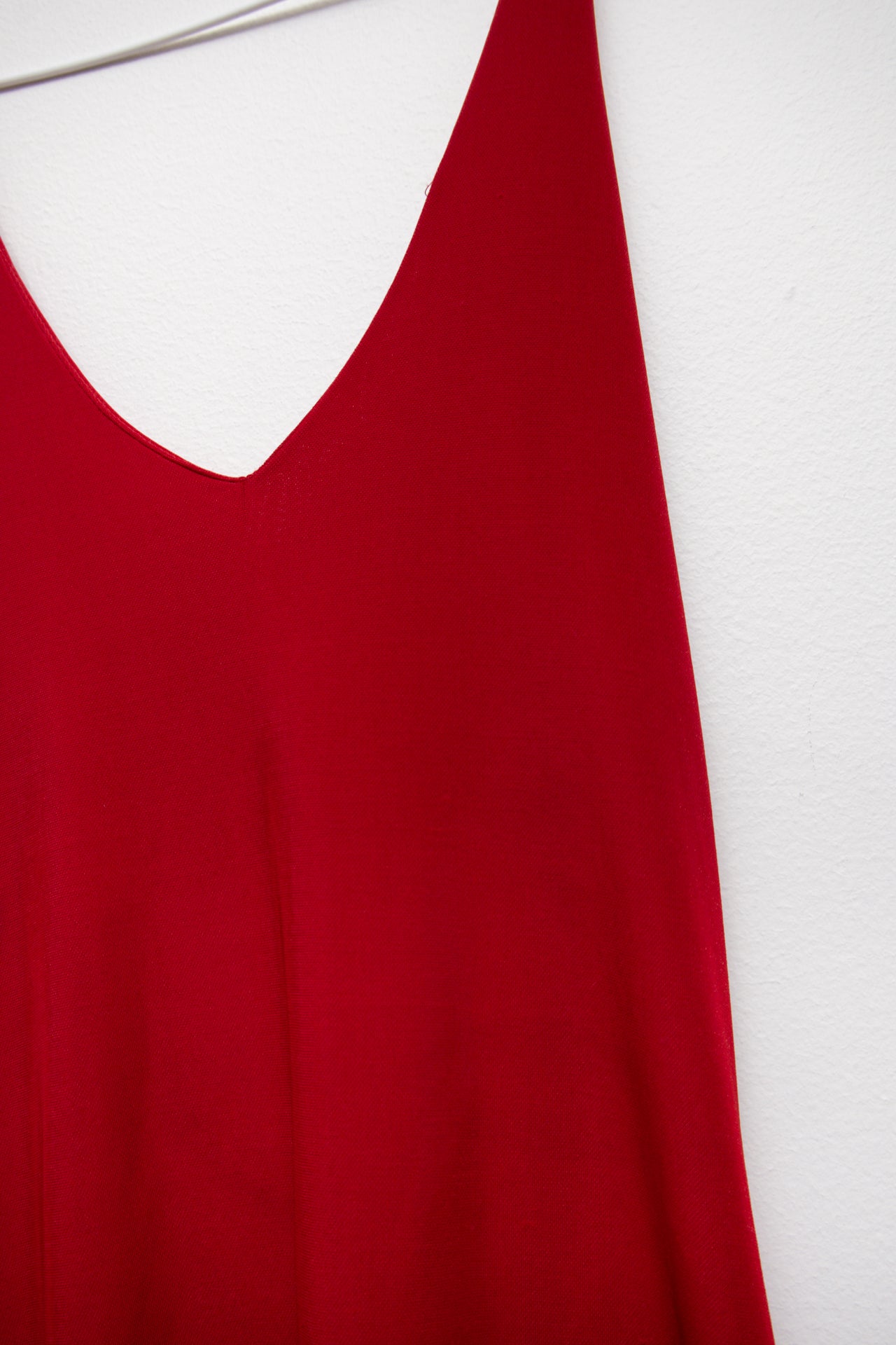 #259 Soprano red halter dress | c. 163 | size 8
