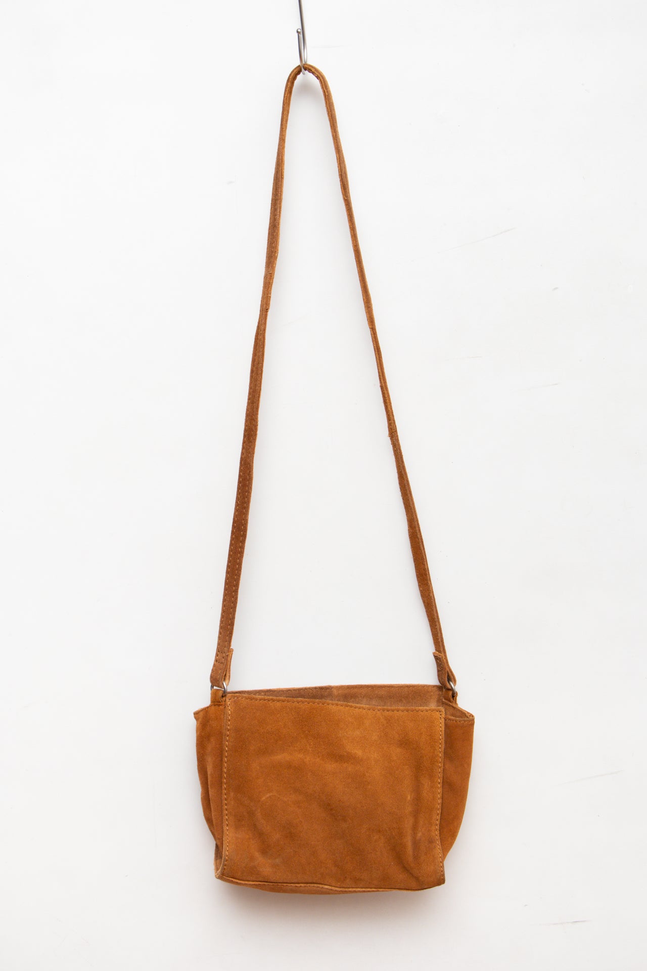 #249 Trafaluc. suede cross body bag | c. 163