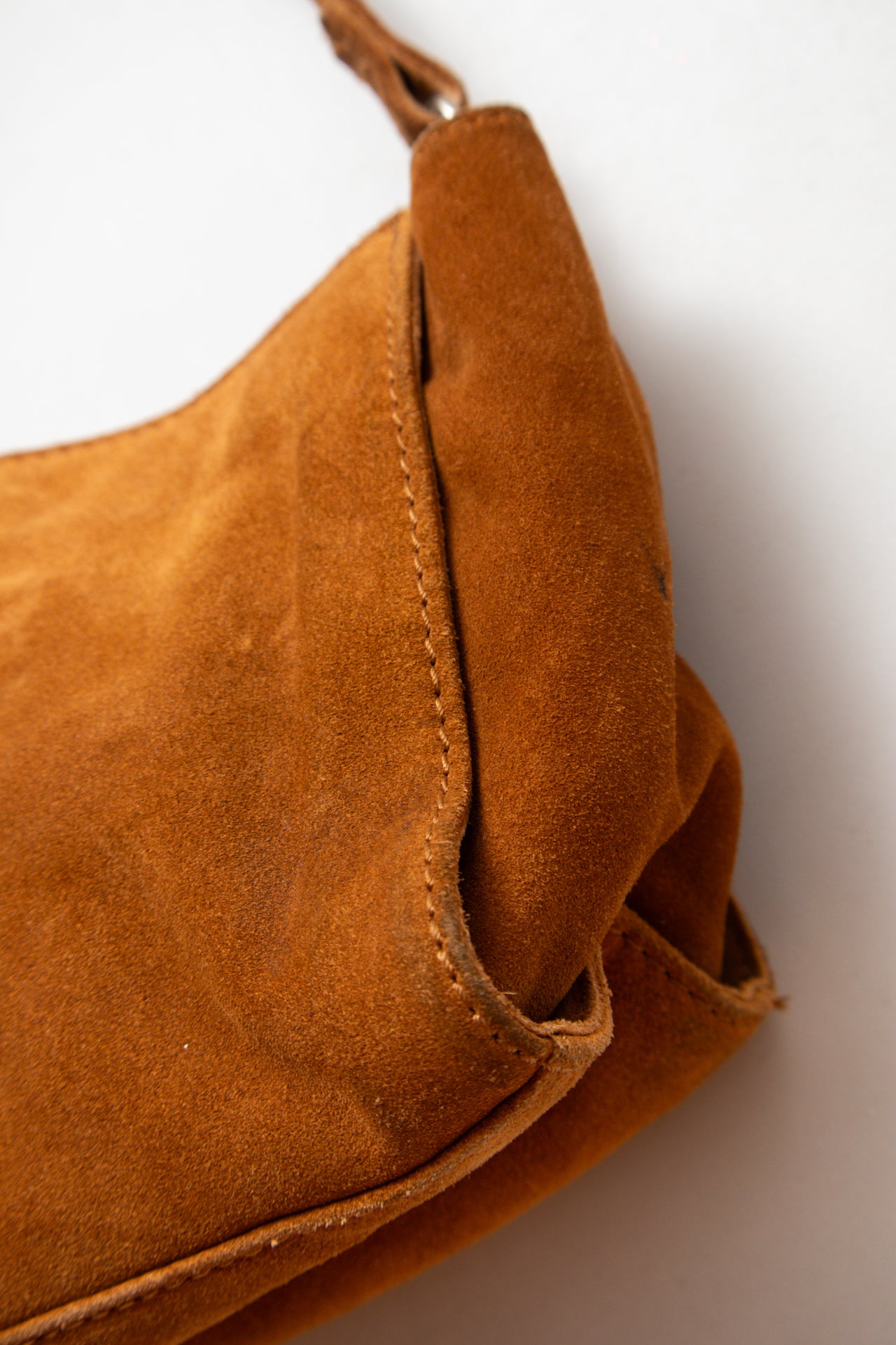 #249 Trafaluc. suede cross body bag | c. 163