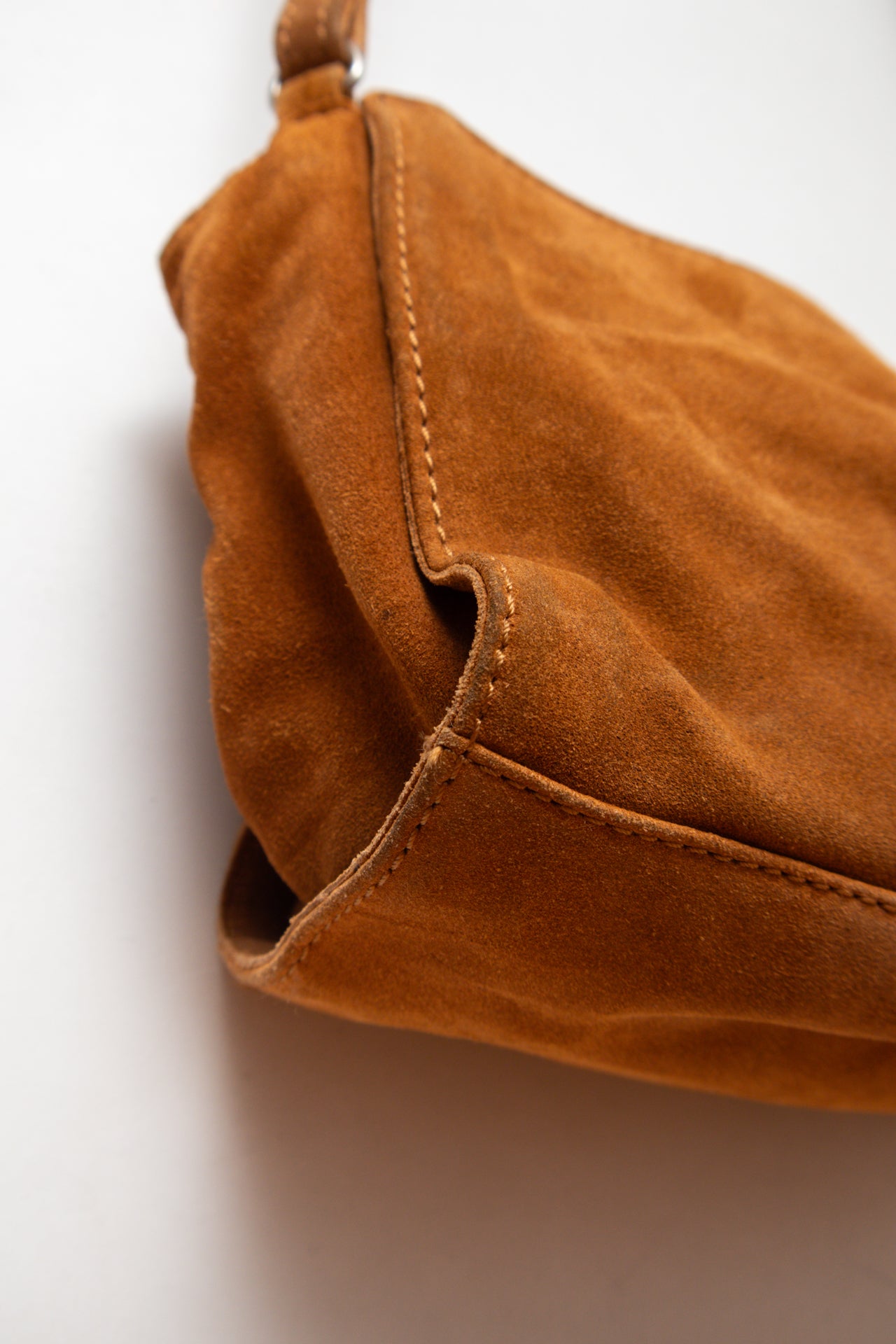 #249 Trafaluc. suede cross body bag | c. 163