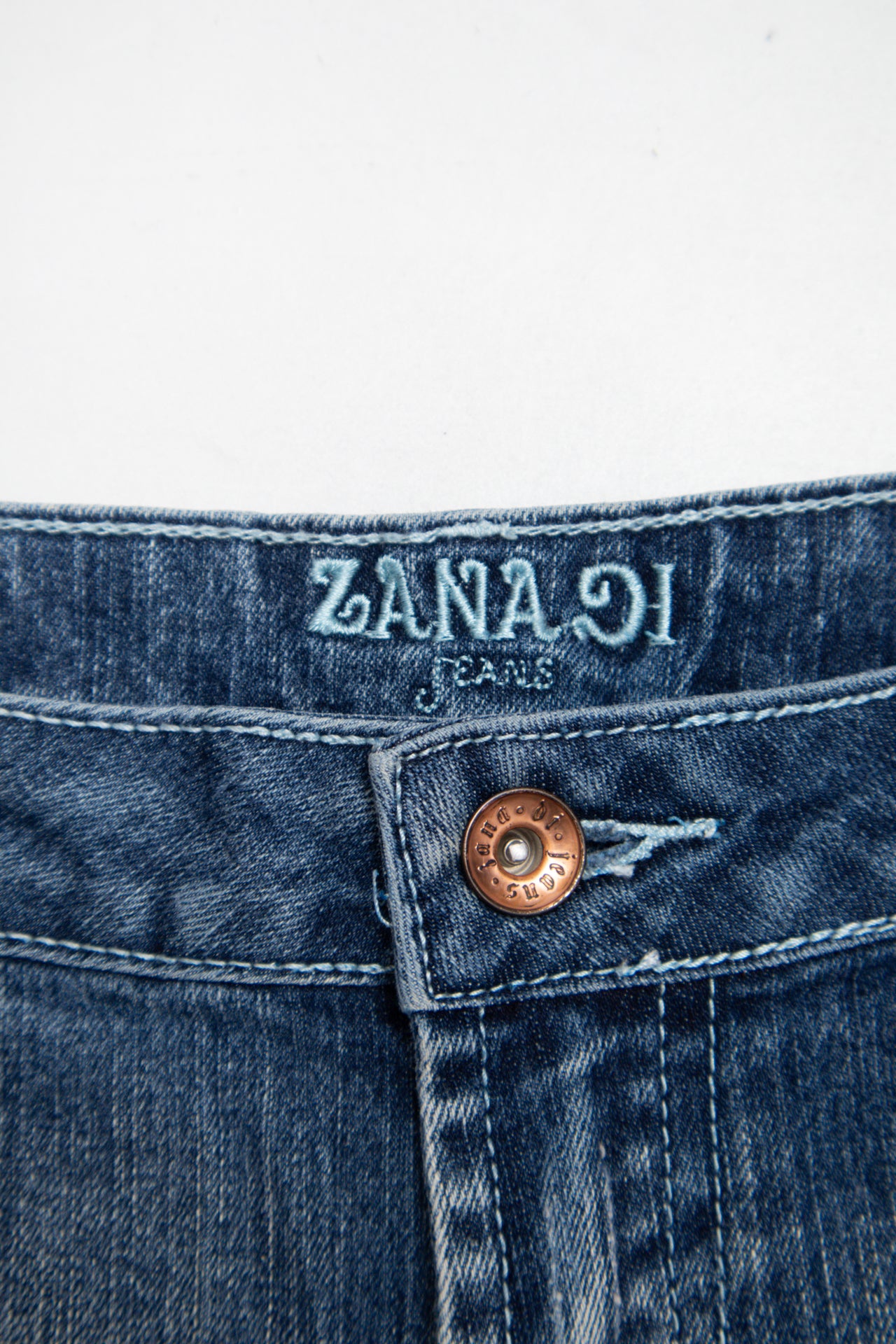 #09 Zanadi studded denim mini shorts | c. 164 | size 10