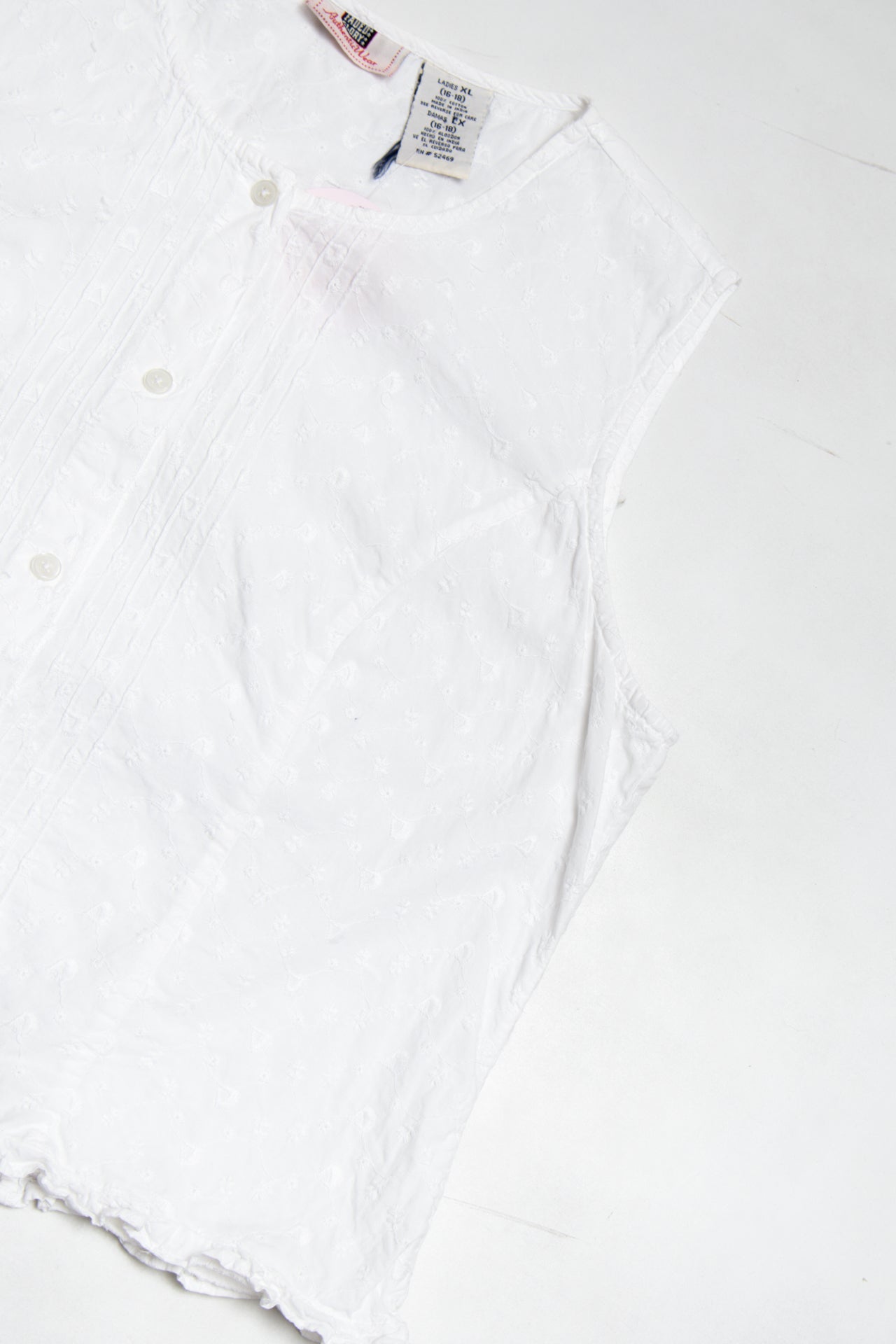 #20 Faded Glory embroidered cotton button up | c. 164 | size 14