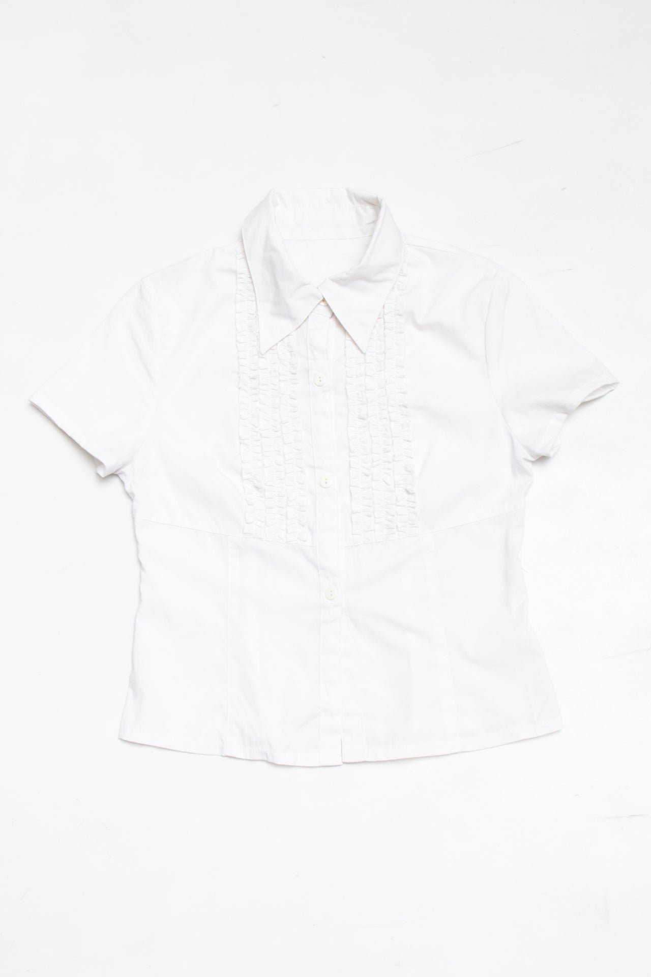 #21 white ruffled button up | c. 164 | size 6