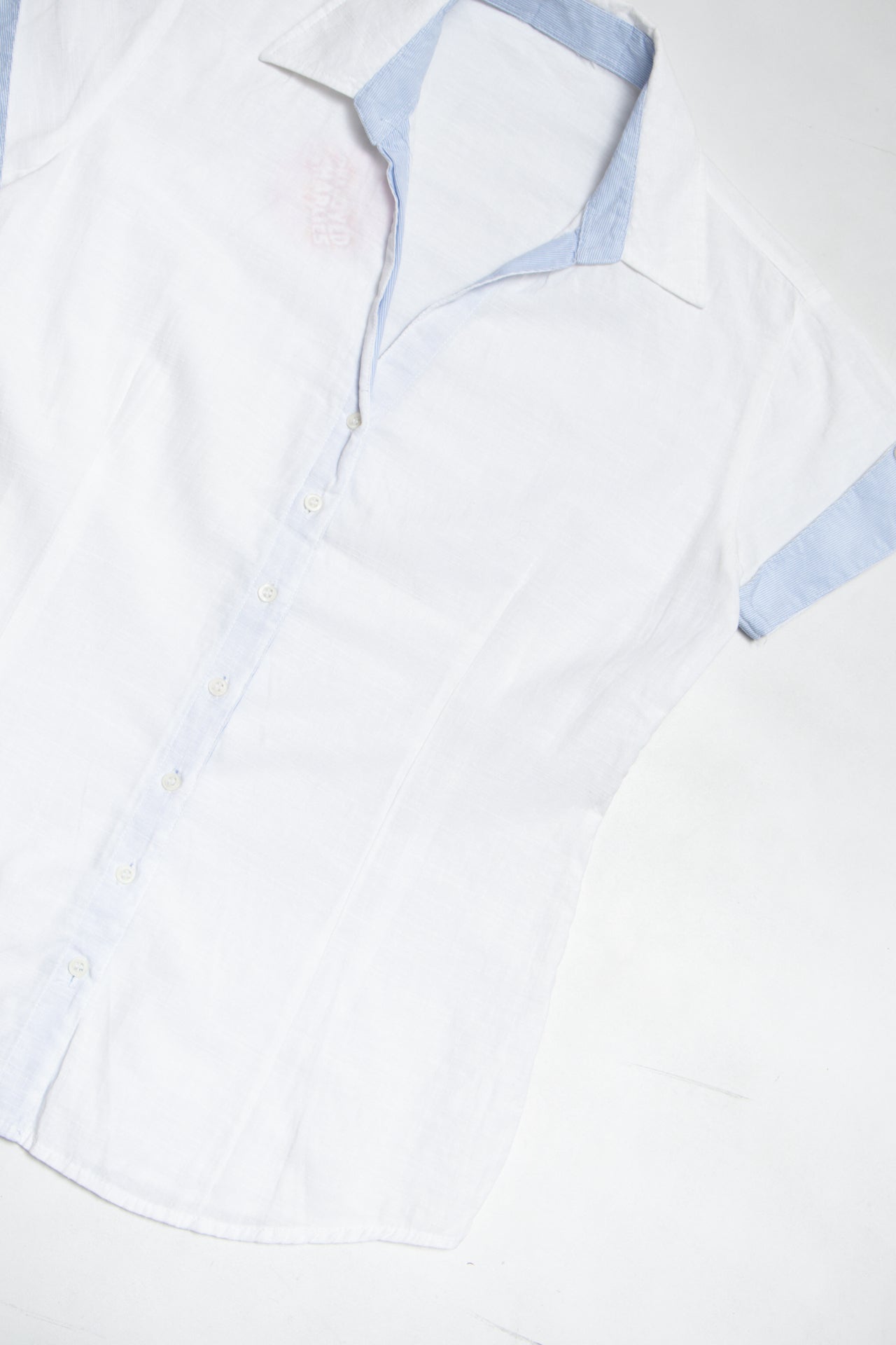 #22 blue/white button up | c. 164 | size 8
