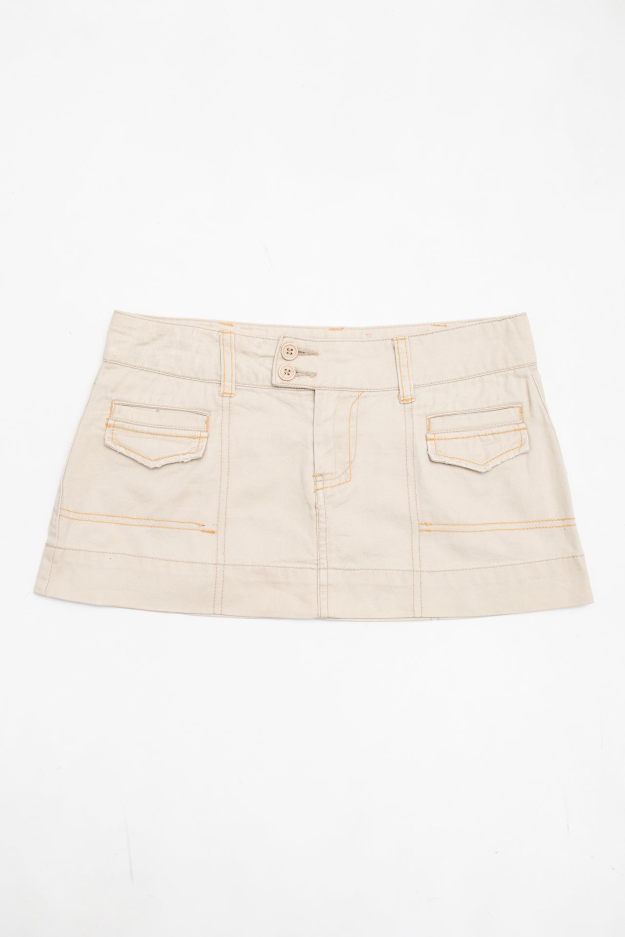 #63 Taunt Beige Mini | Collection 139 | Size 8