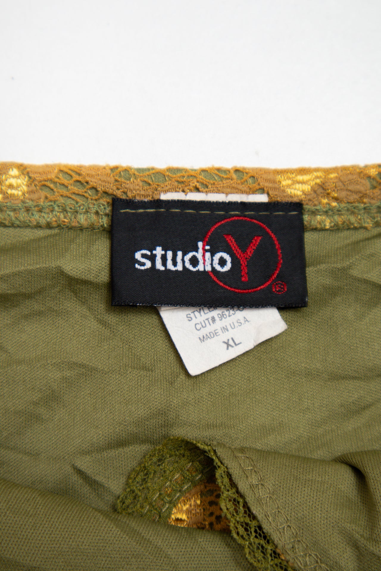 #59 Studio Y sequinned lace cami | c. 164 | size 14/16