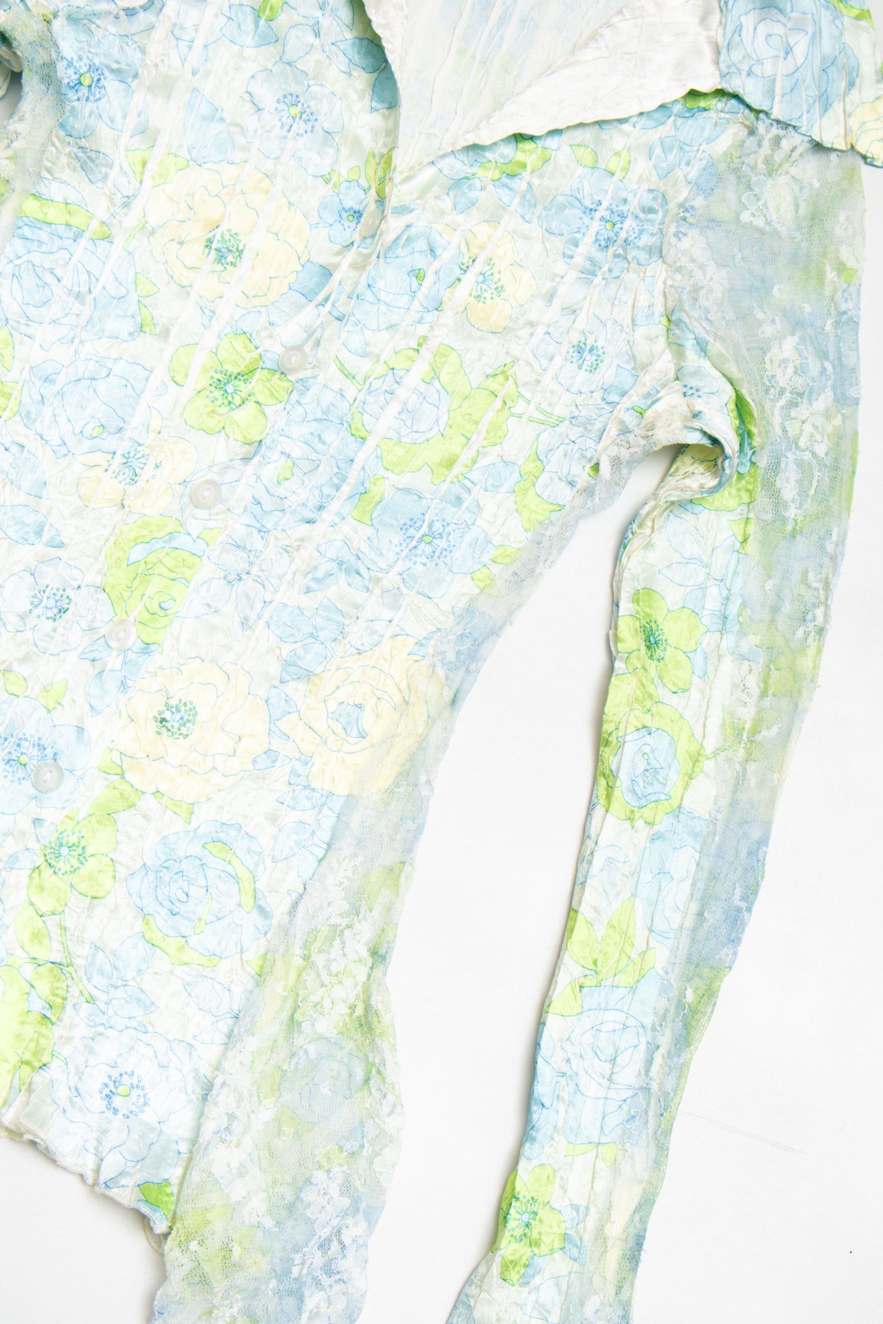 #69 Kisca floral pleated lace sectioned button up | c. 164 | size 8