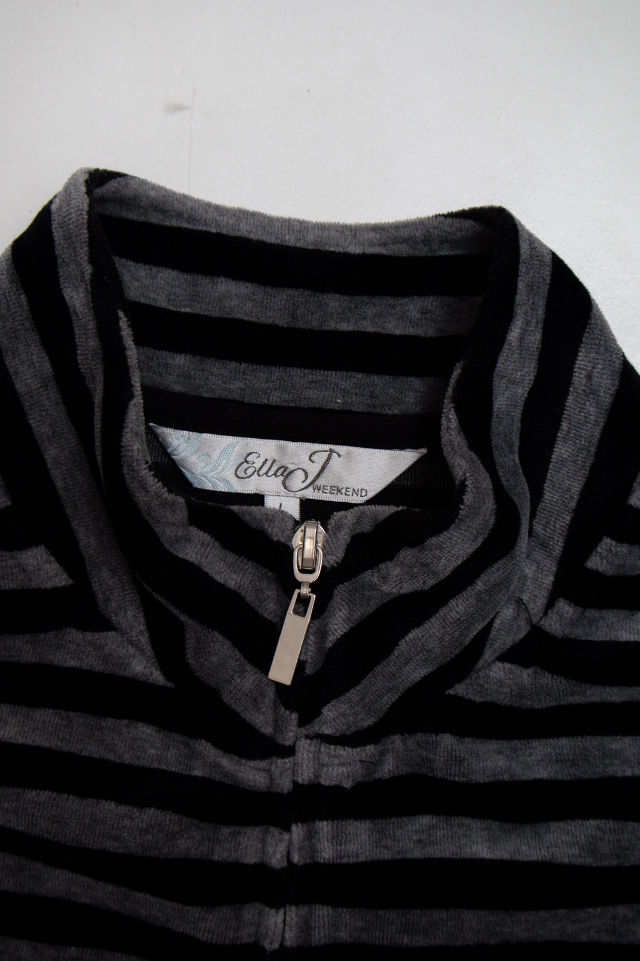 #110 Ella J striped zip up jersey | c. 164 | size 12