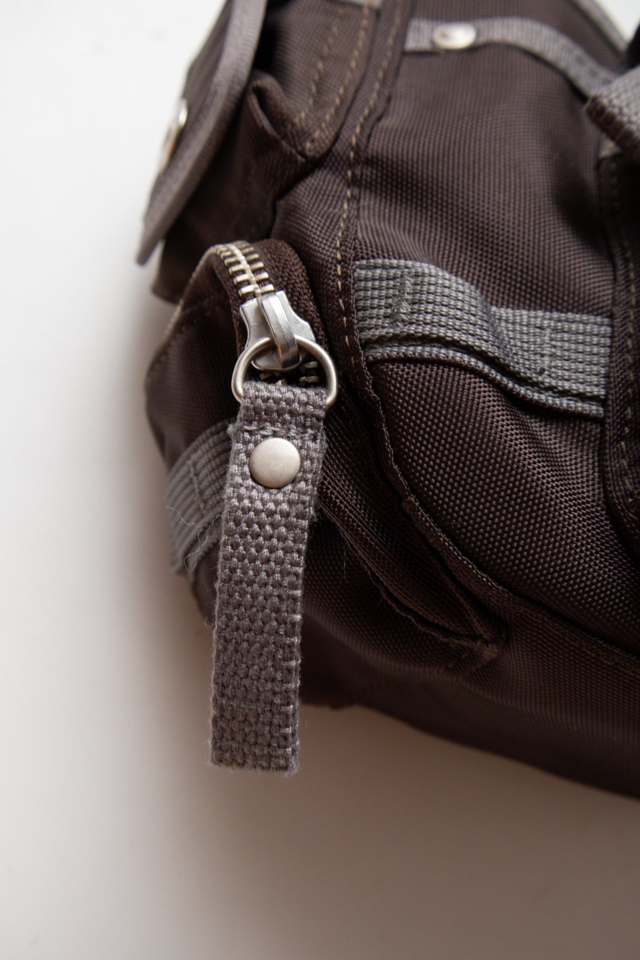 #195 GG&L brown/grey mini utility bag | c. 164