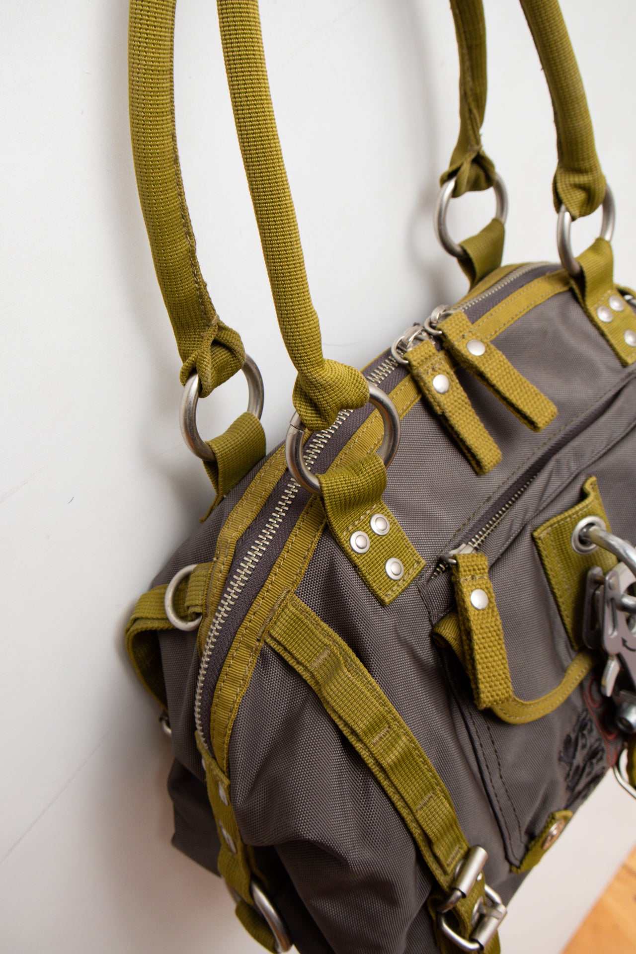 #196 GG&L green accent mini duffel bag | c. 164