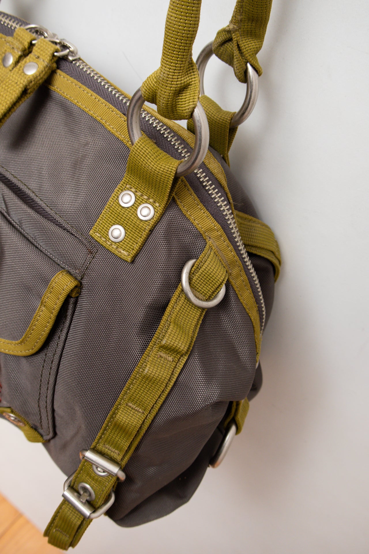 #196 GG&L green accent mini duffel bag | c. 164