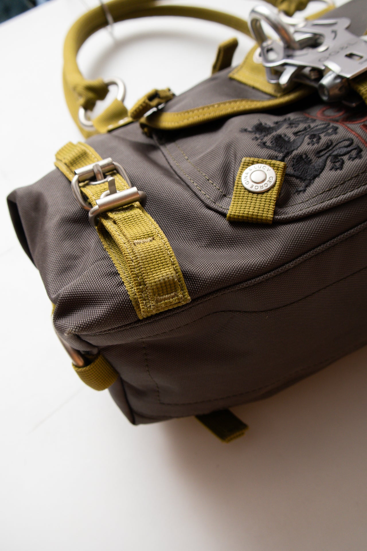 #196 GG&L green accent mini duffel bag | c. 164