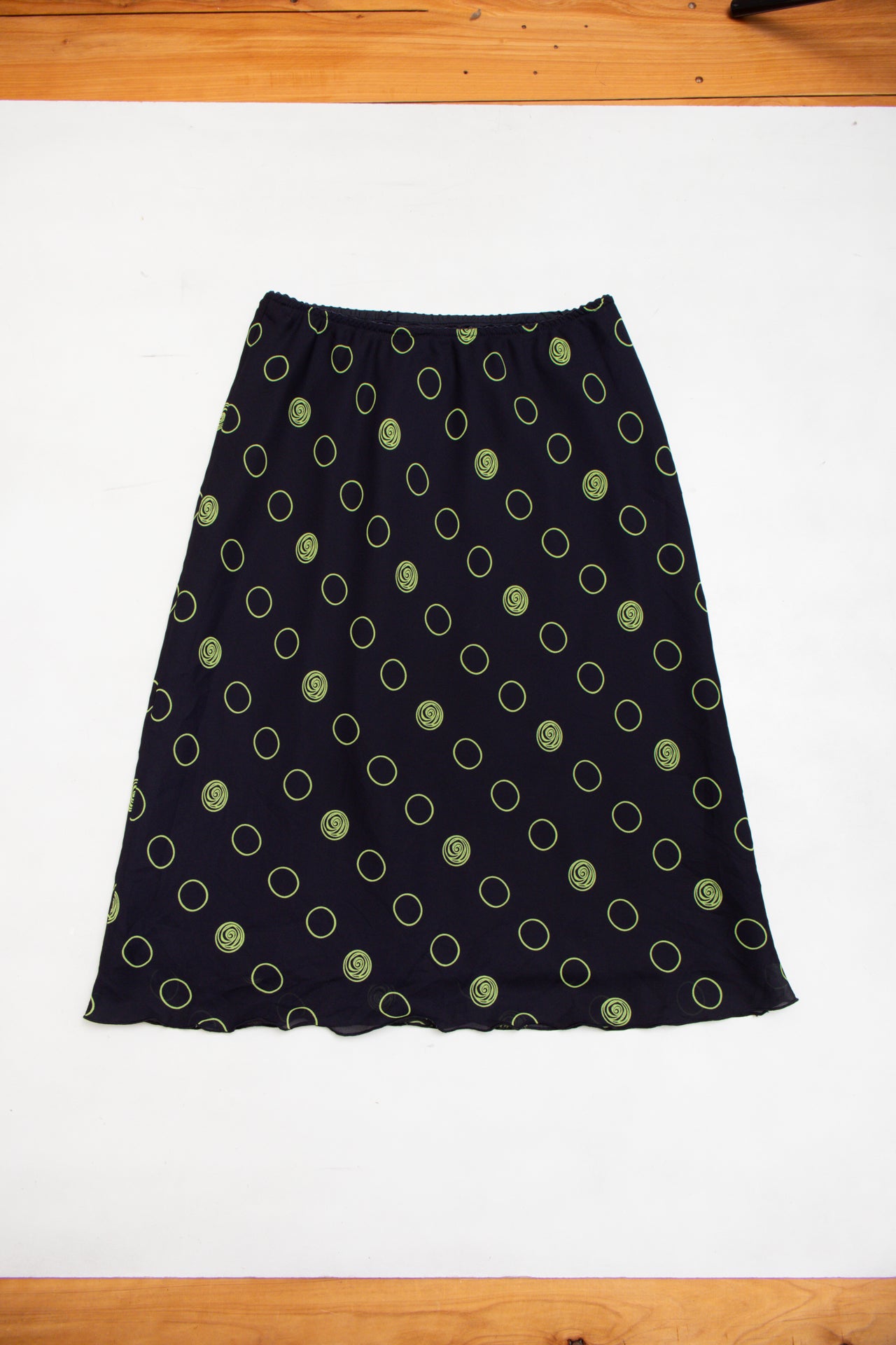 #174 Laura green/black polka dot midi skirt | c. 164 | size 8/10