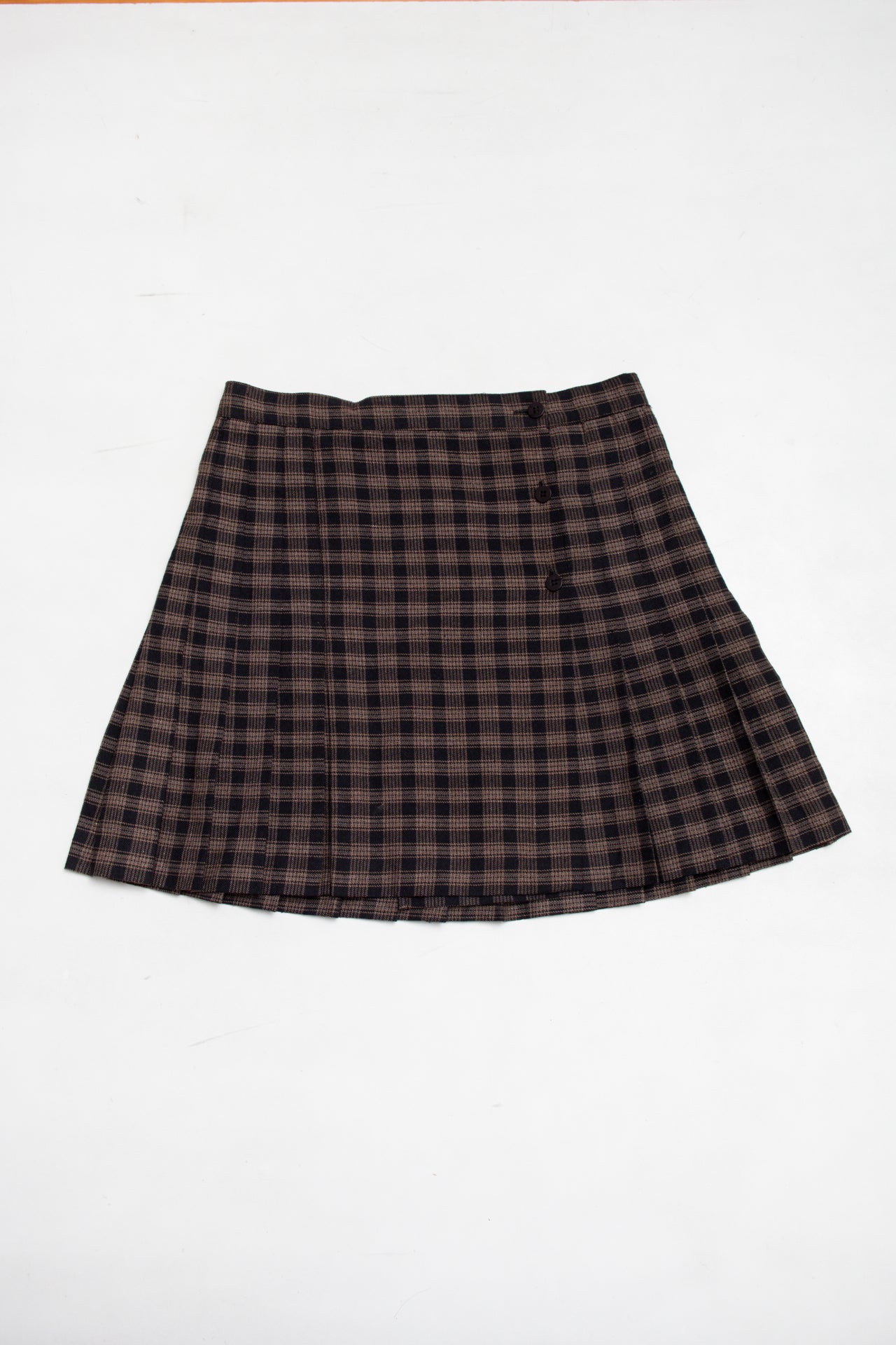 #202 Eaton brown/black plaid pleated skirt | c. 164 | size 6/8