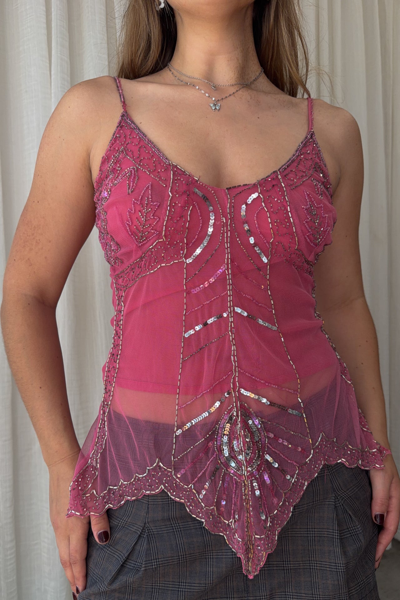#06 Feathers Embellished Handkerchief-hem Camisole Pink | c. 171 | Size 10