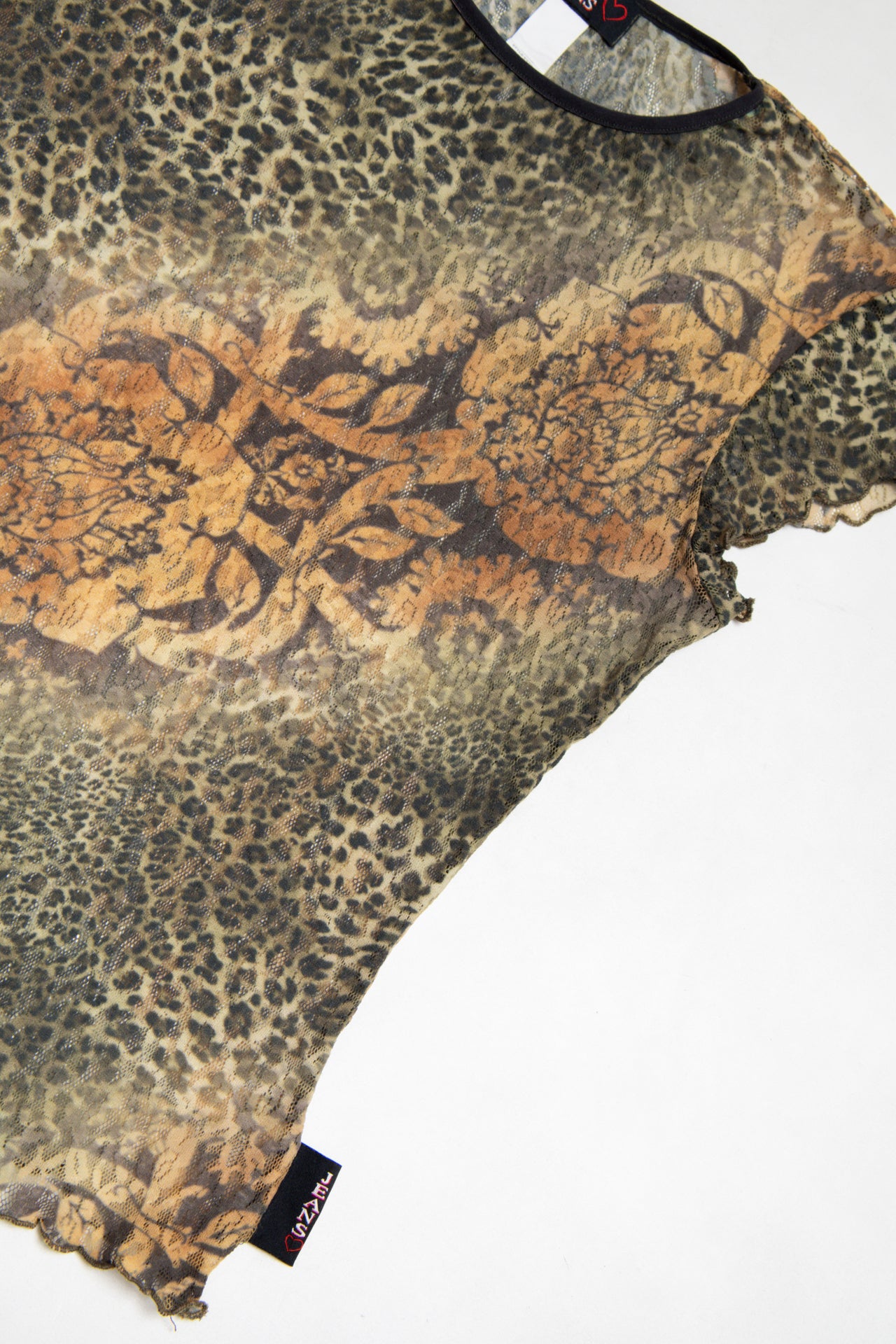 #210 XOXO leopard print tee | c. 164 | size 10