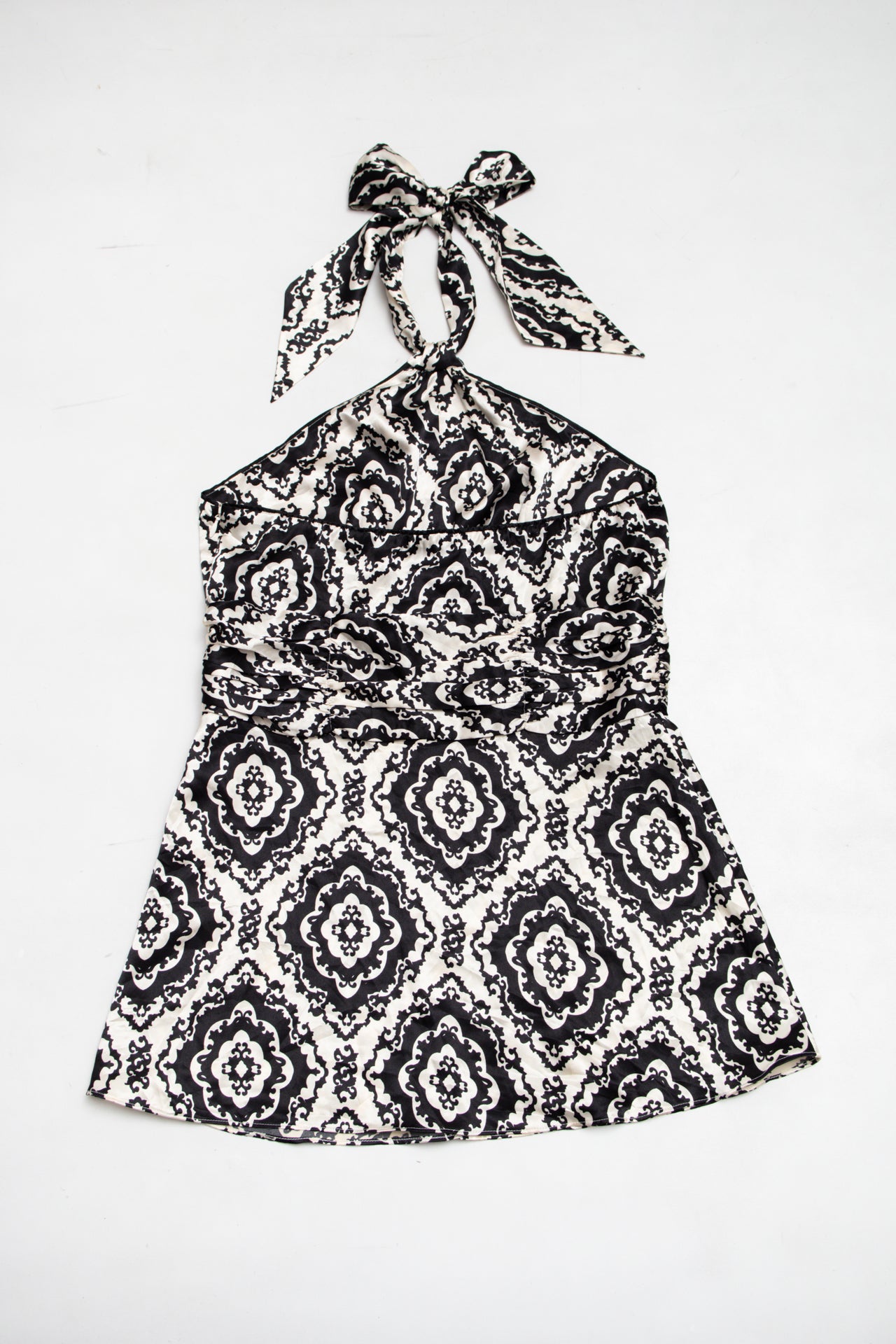 #212 White House halter floral top | c. 164 | size 8