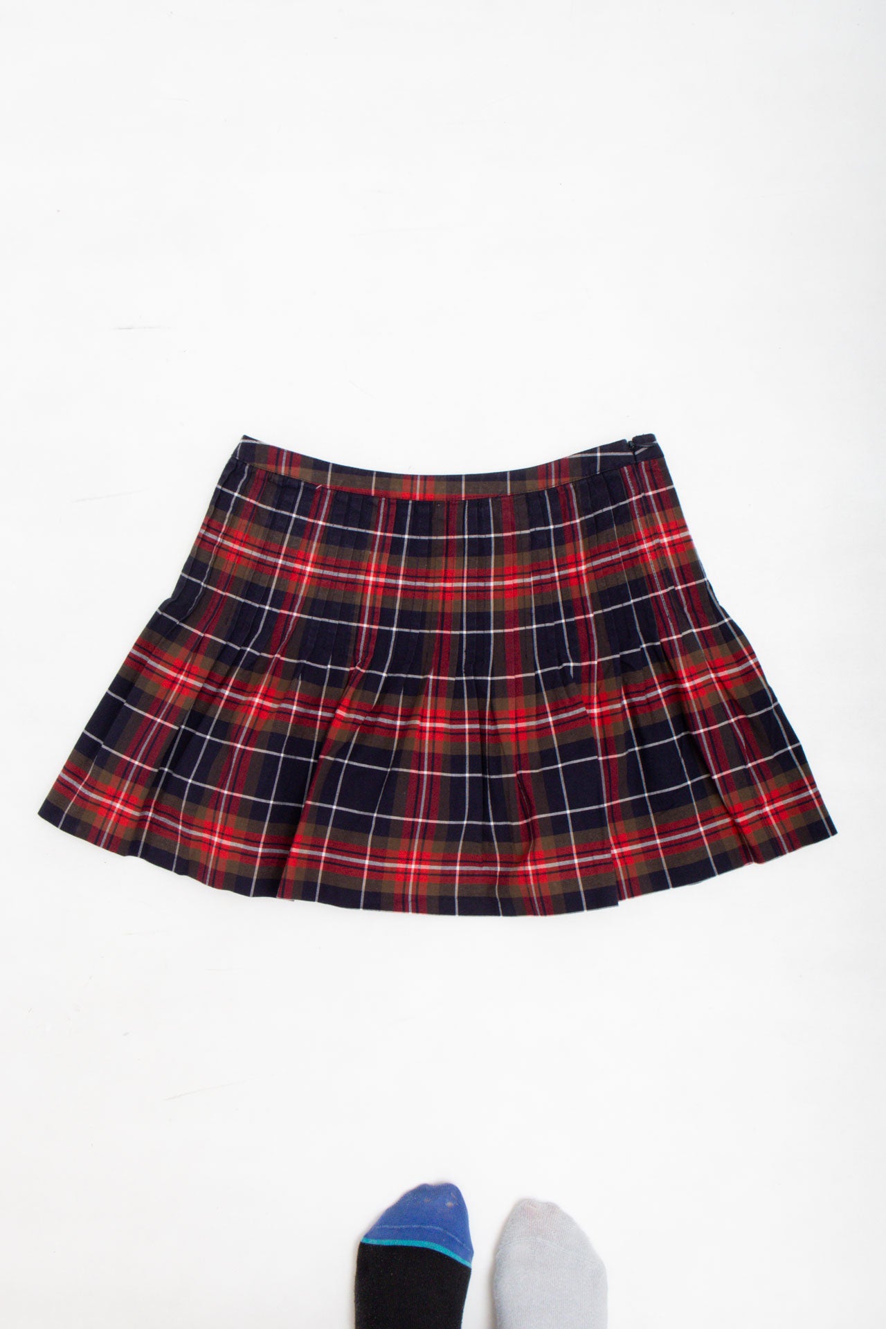 #58 Knight Bridge Plaid Pleated Mini | Collection 140 | Size 8