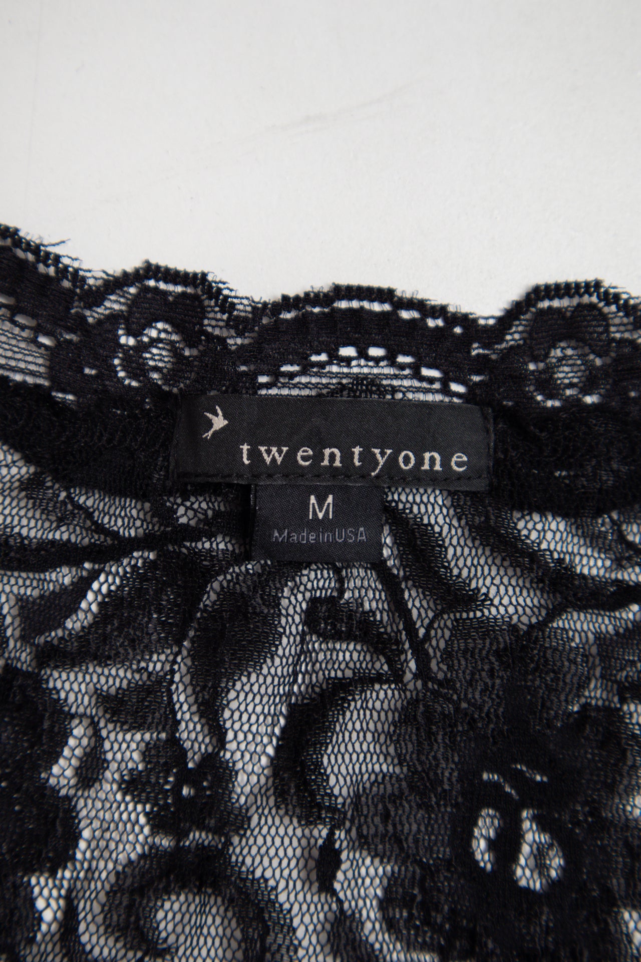 #42 Twenty One lace buttoned top | c. 165 | size 10
