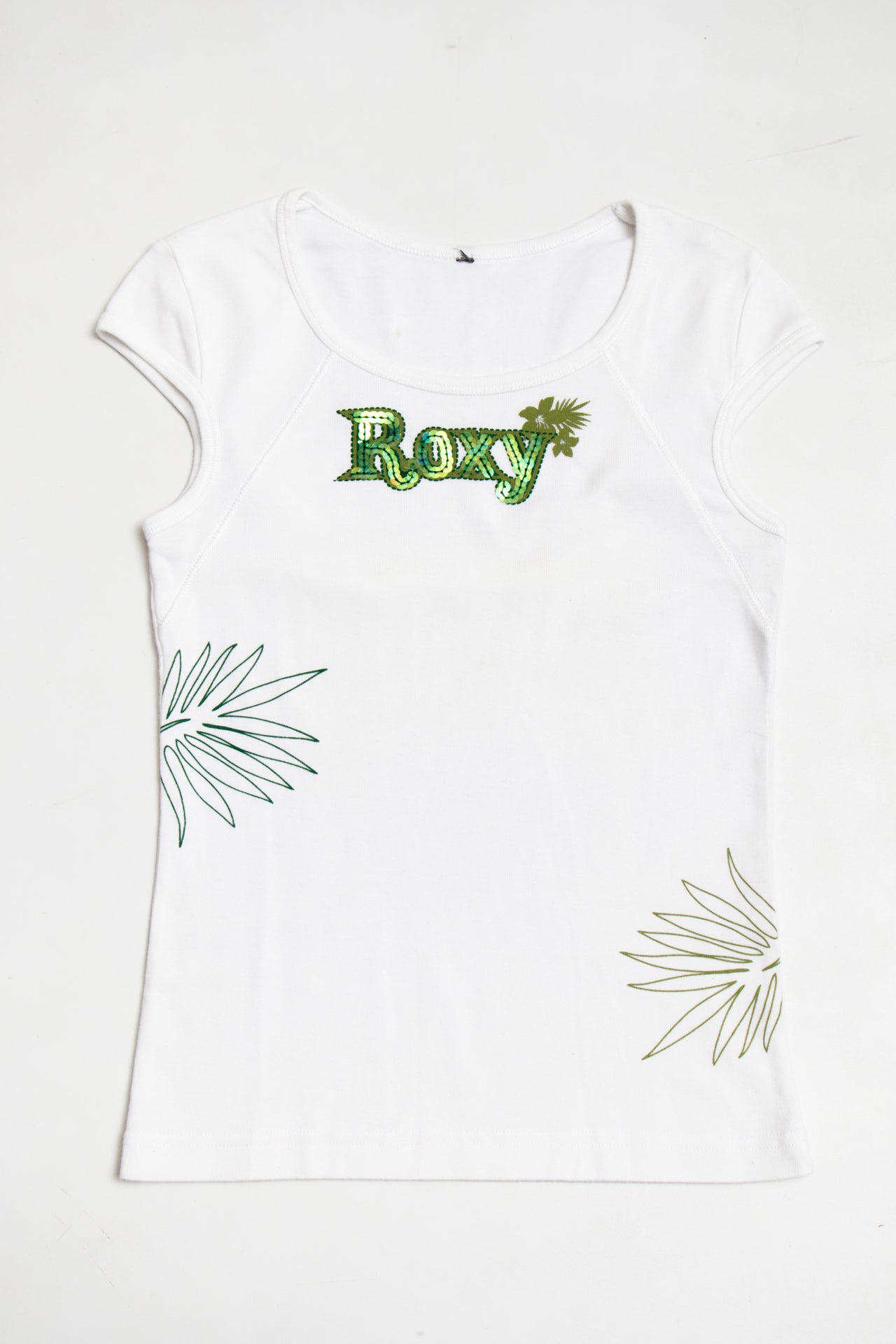 #46 sequinned roxy tee | c. 165 | size 8
