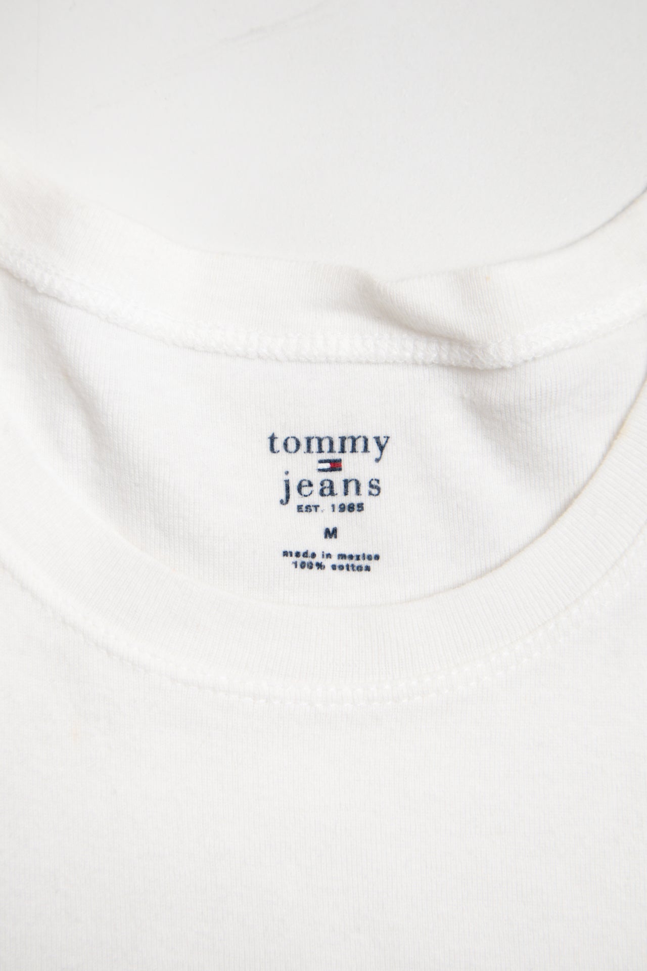 #47 Tommy Hilfiger white cotton tee | c. 165 | size 10