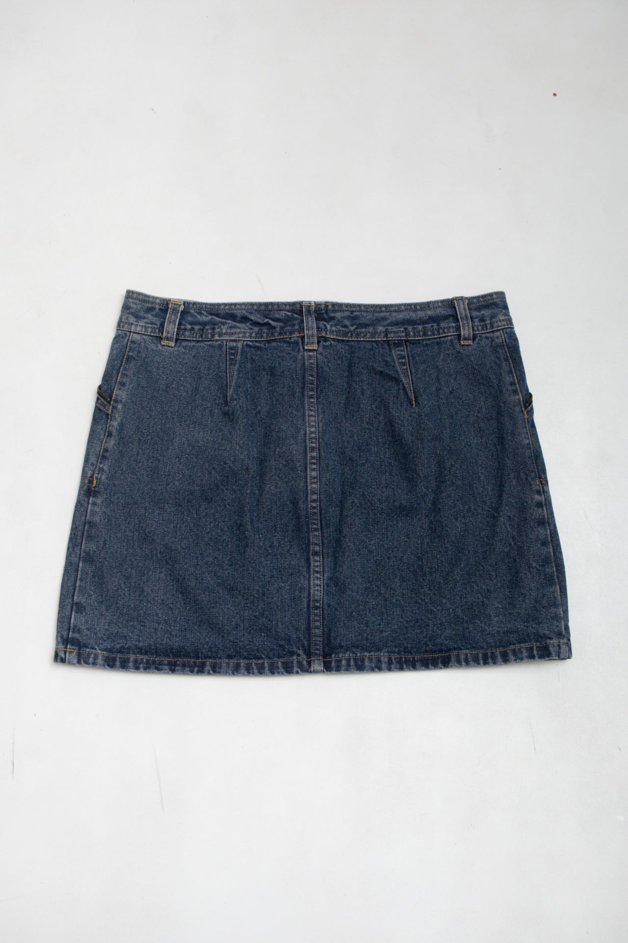 #257 statement zip denim skirt | c. 156 | size 8