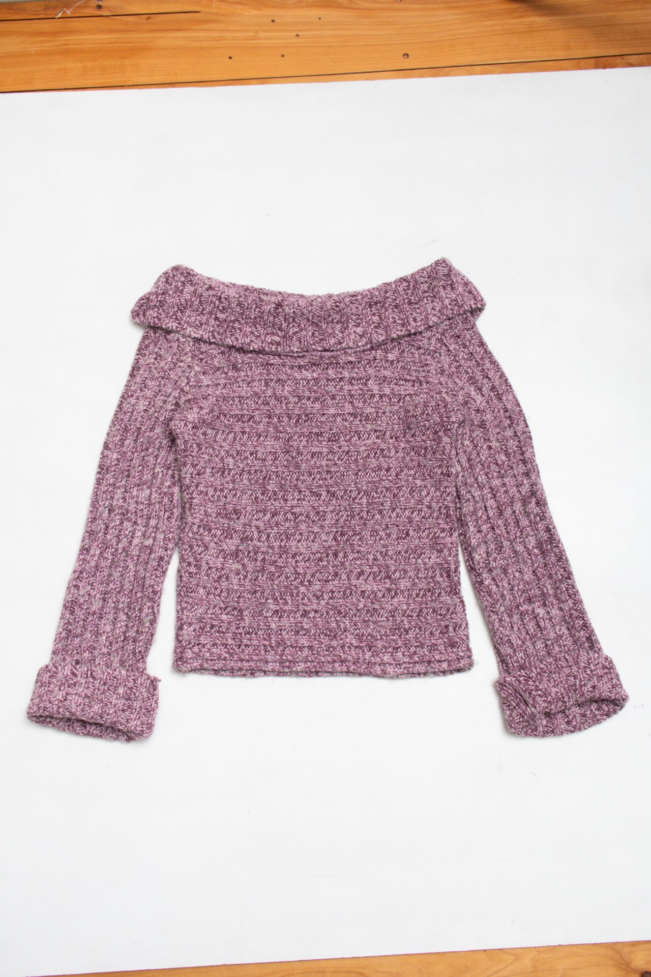 #72 Spot purple off shoulder jumper | c. 165 | size 8