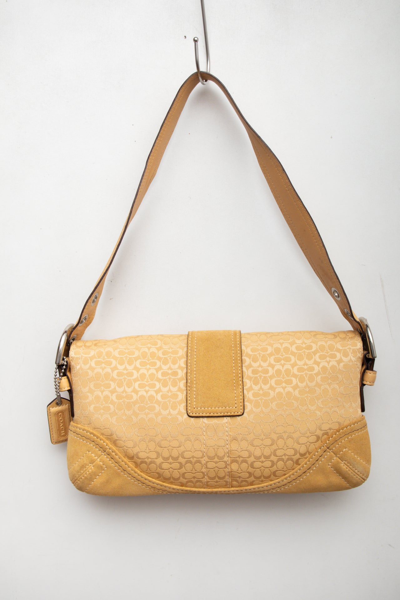 #272 Coach *custard soho bag | c. 156