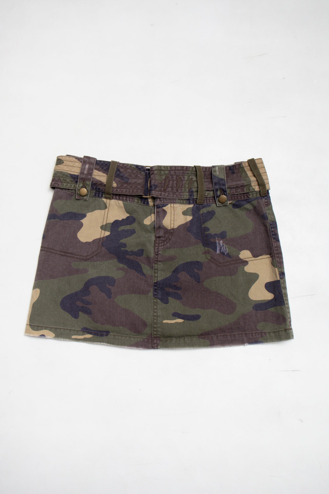 #106 Moda International camo mini skirt | c. 165 | size 10