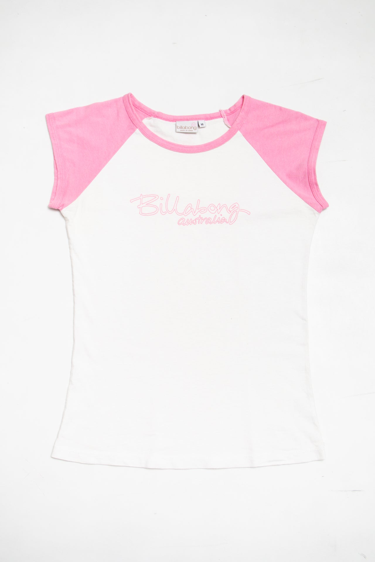 #113 billabong pink/white raglan tee | c. 165 | size 10