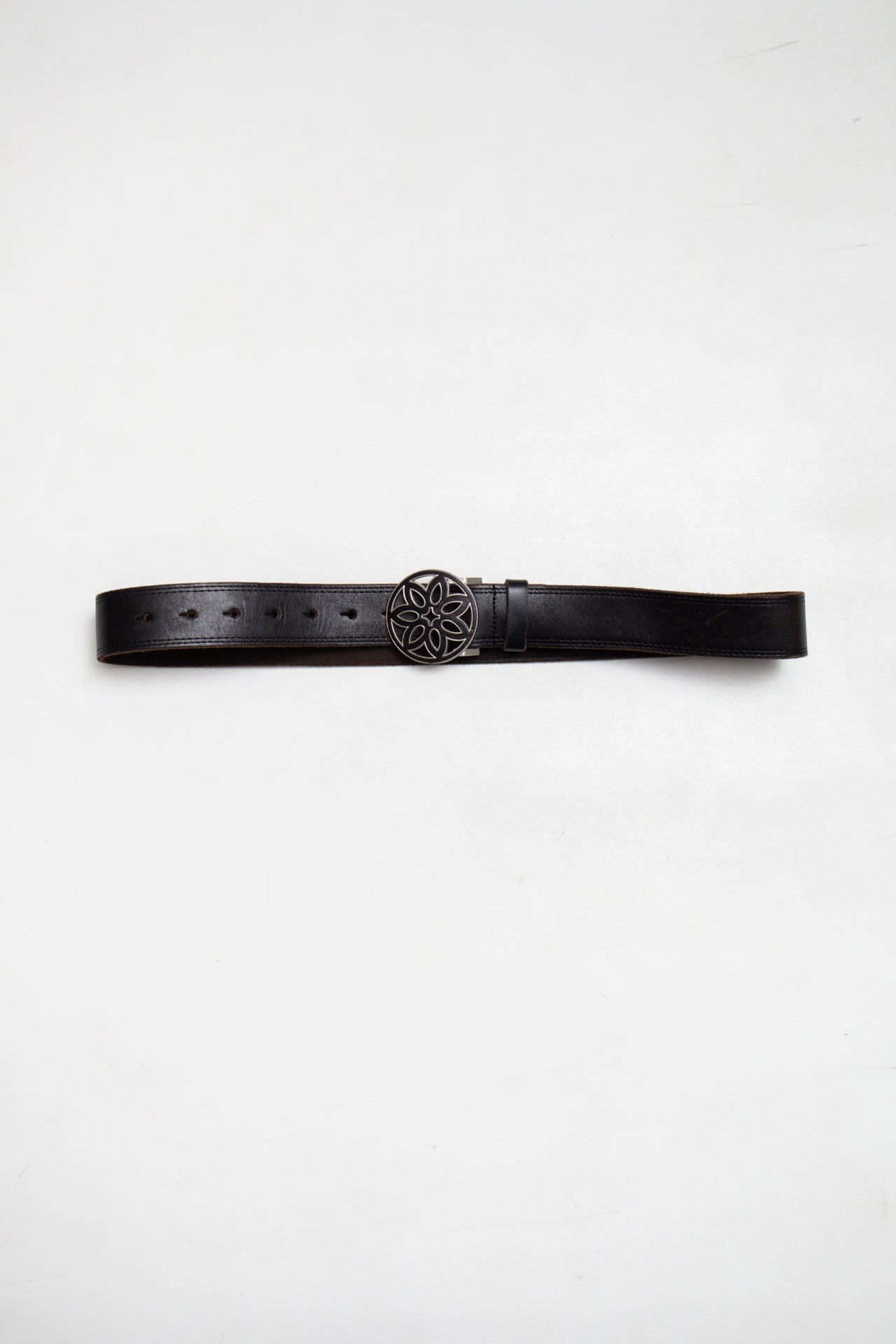 #114 dark brown leather medallion belt | c. 165