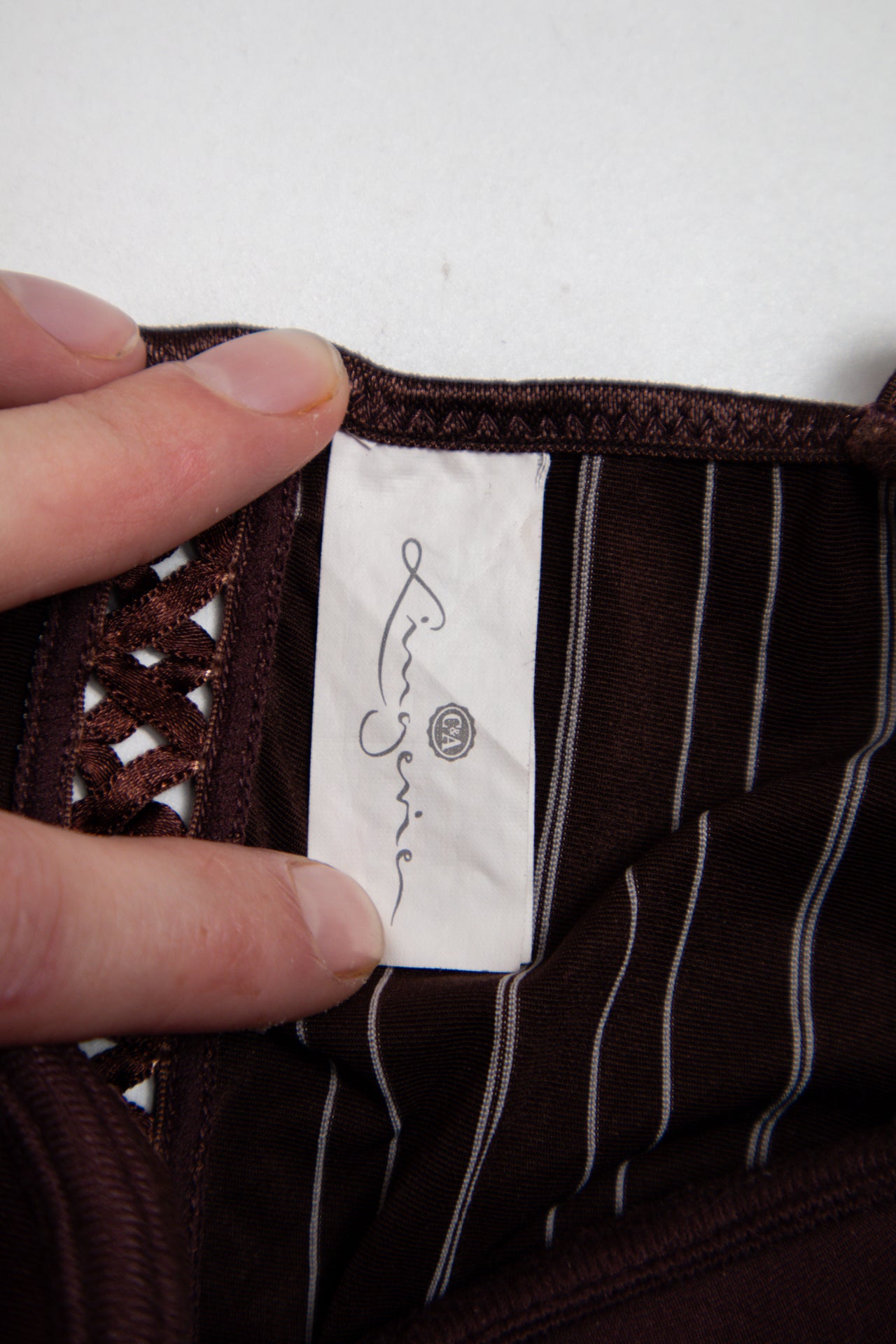 #122 C&A brown pinstripe corset | c. 165 | size 14C / 8/10