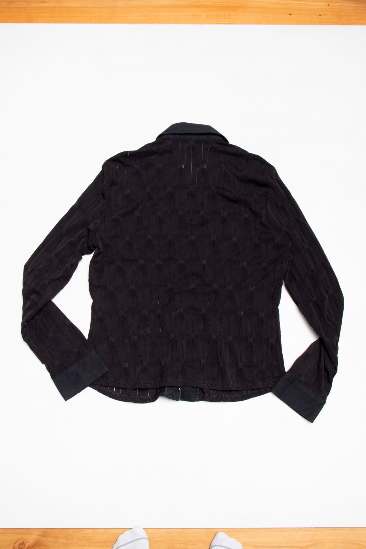 #154 tribal black zip up blouse | c. 165 | size 12