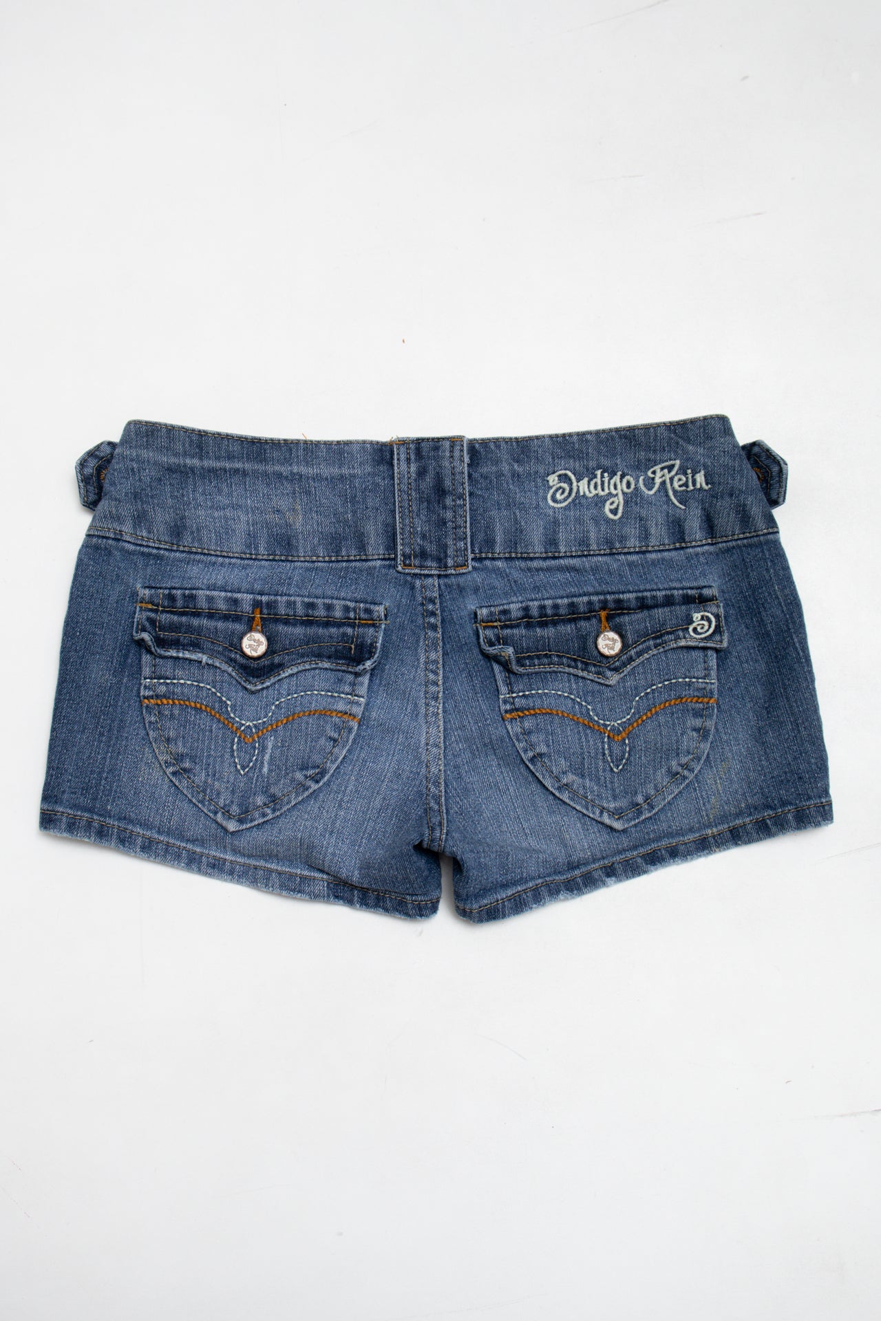 #201 Indigo Rein denim mini shorts | c. 165 | size 6